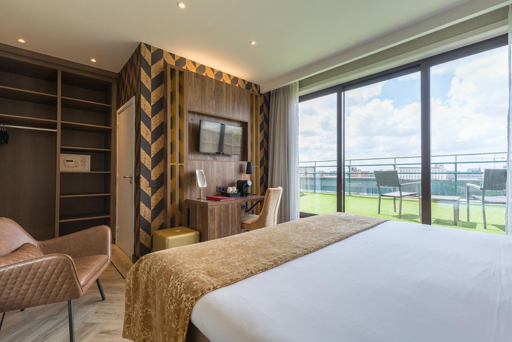 Comfort Room 1 Double Bed with Terrace