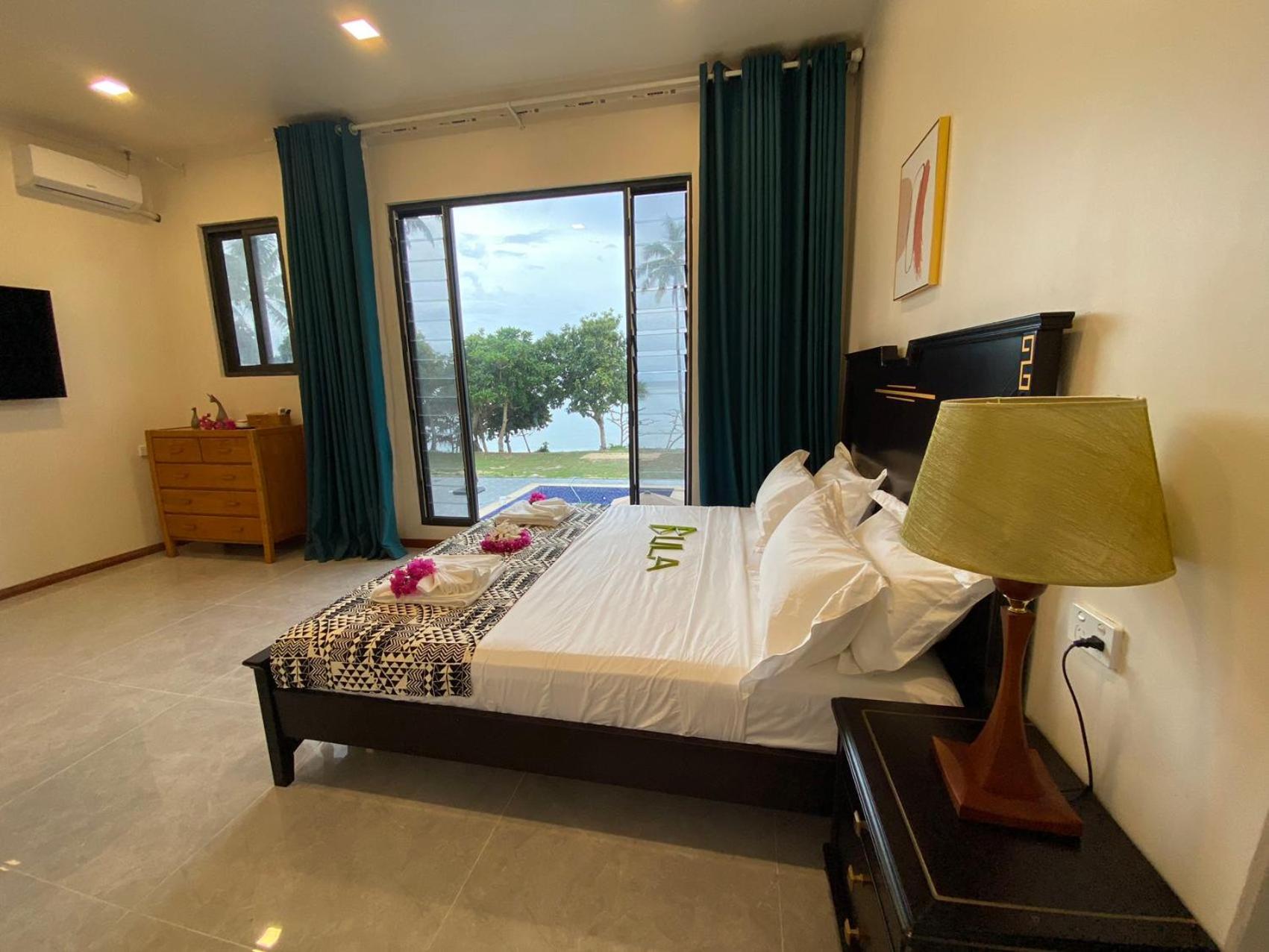 Queen Suite with Sea View