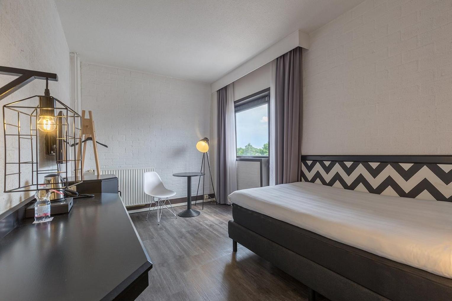 Comfort Room 1 Single Bed