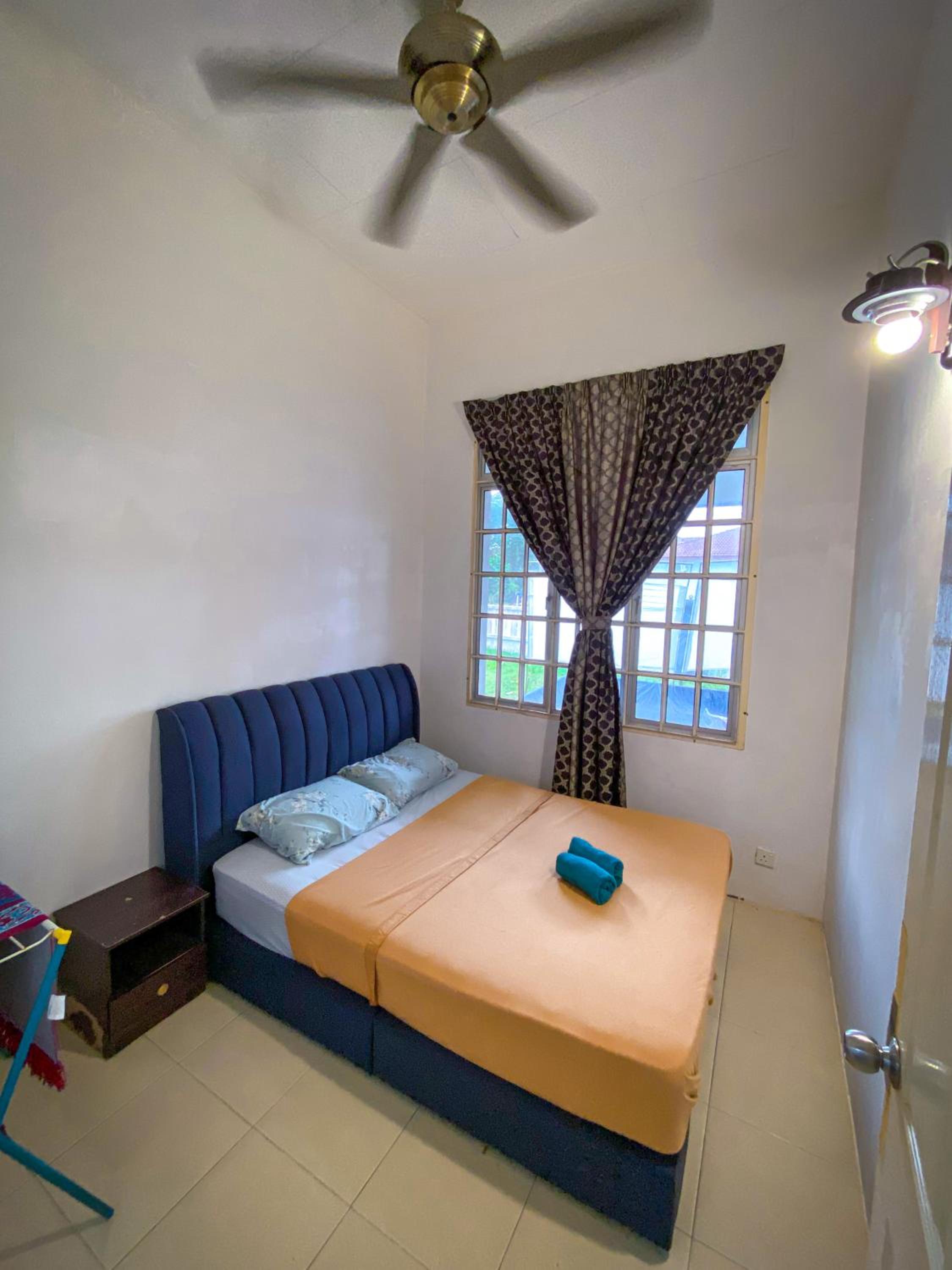 Two-Bedroom House photo 3