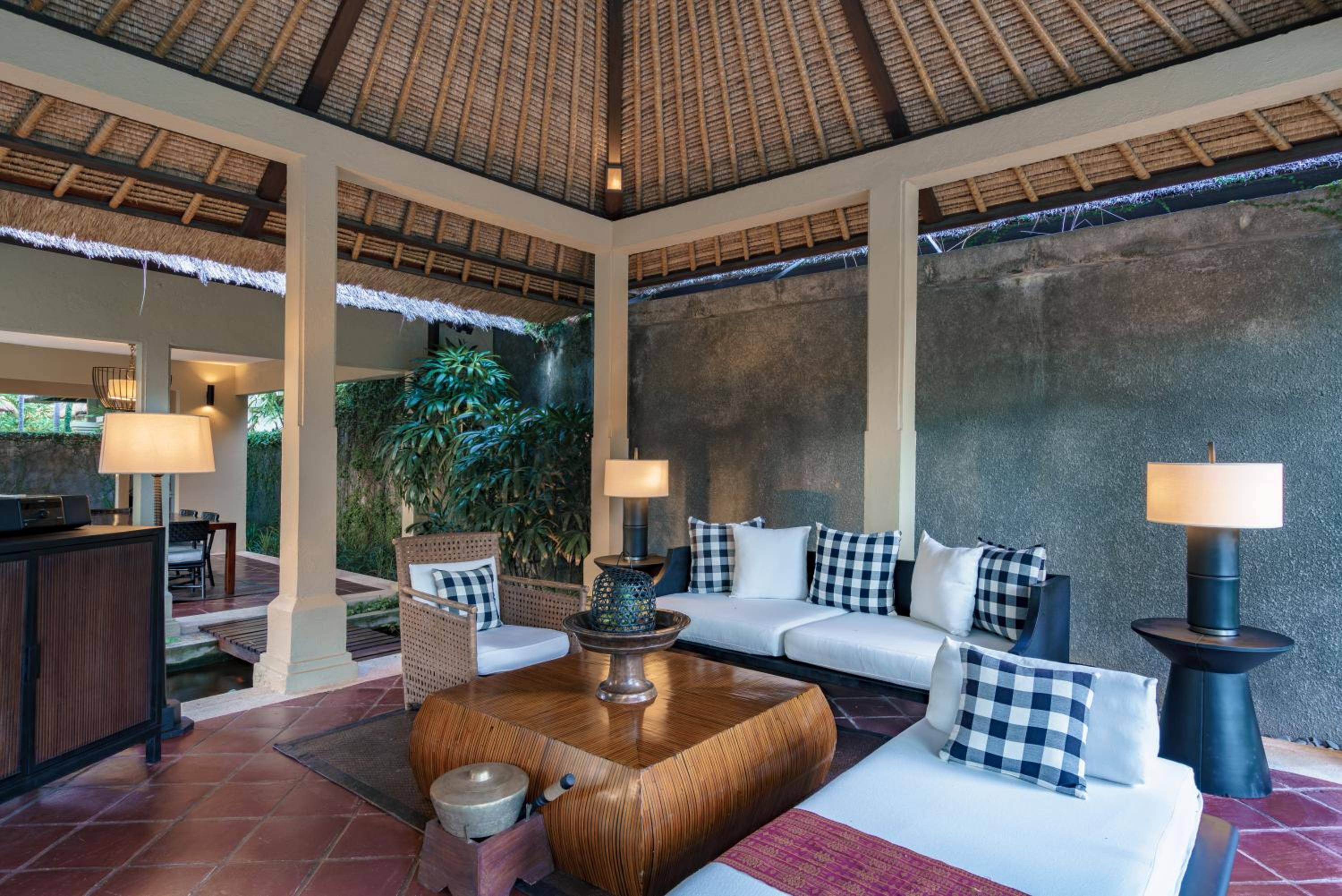 Two-Bedroom Villa with Private Pool - Photo 7
