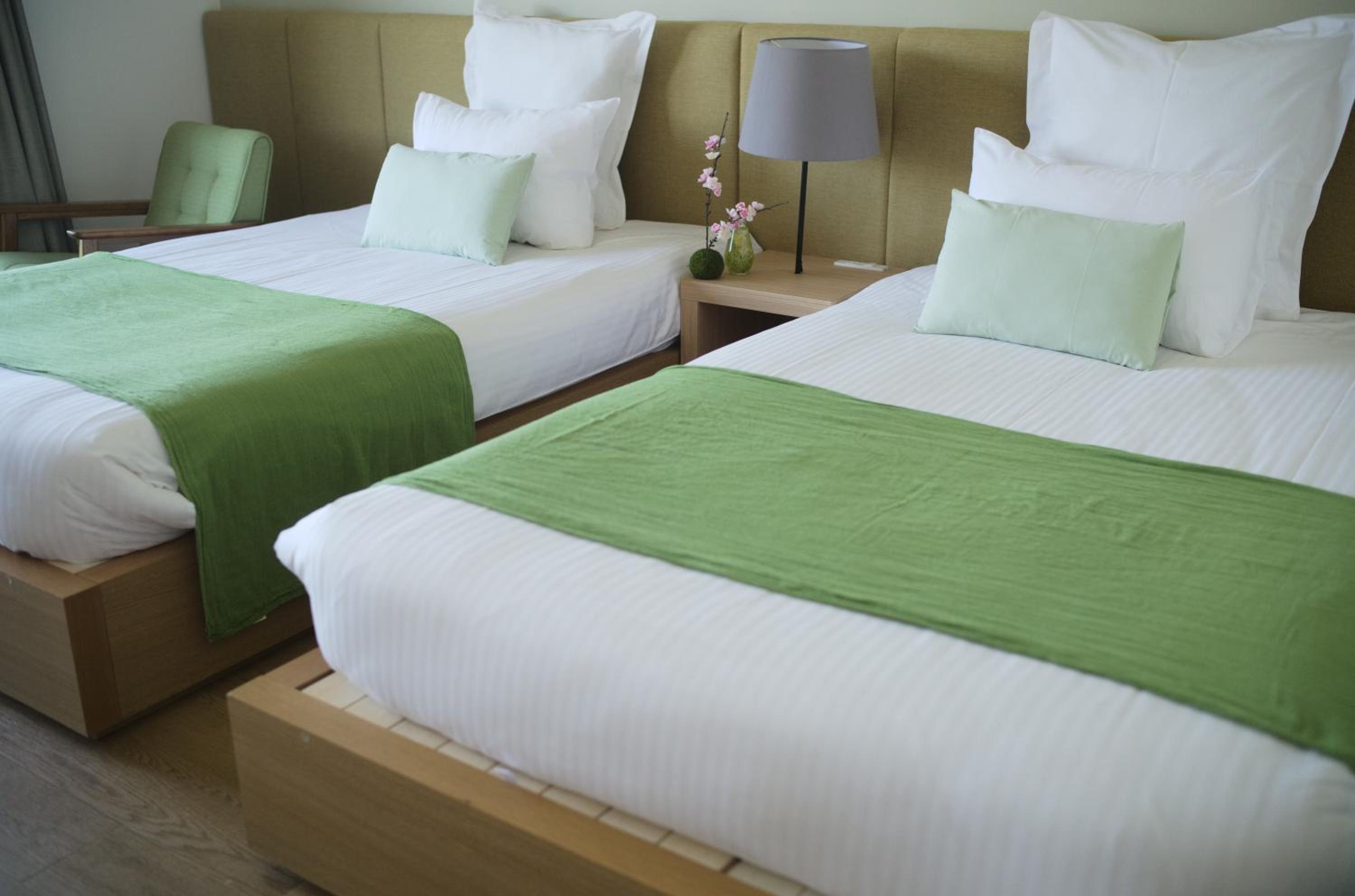 Standard Twin Room - Photo 2