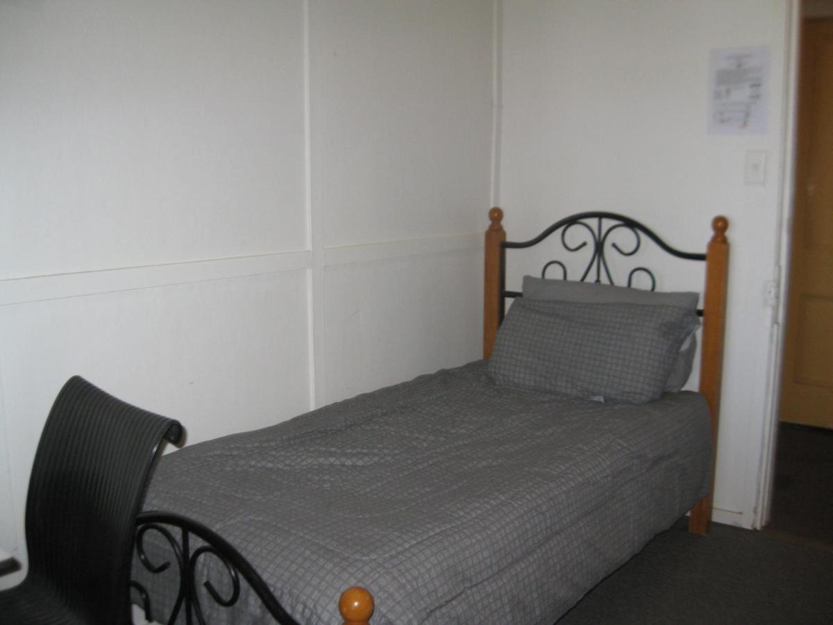 Budget Single Room photo 2