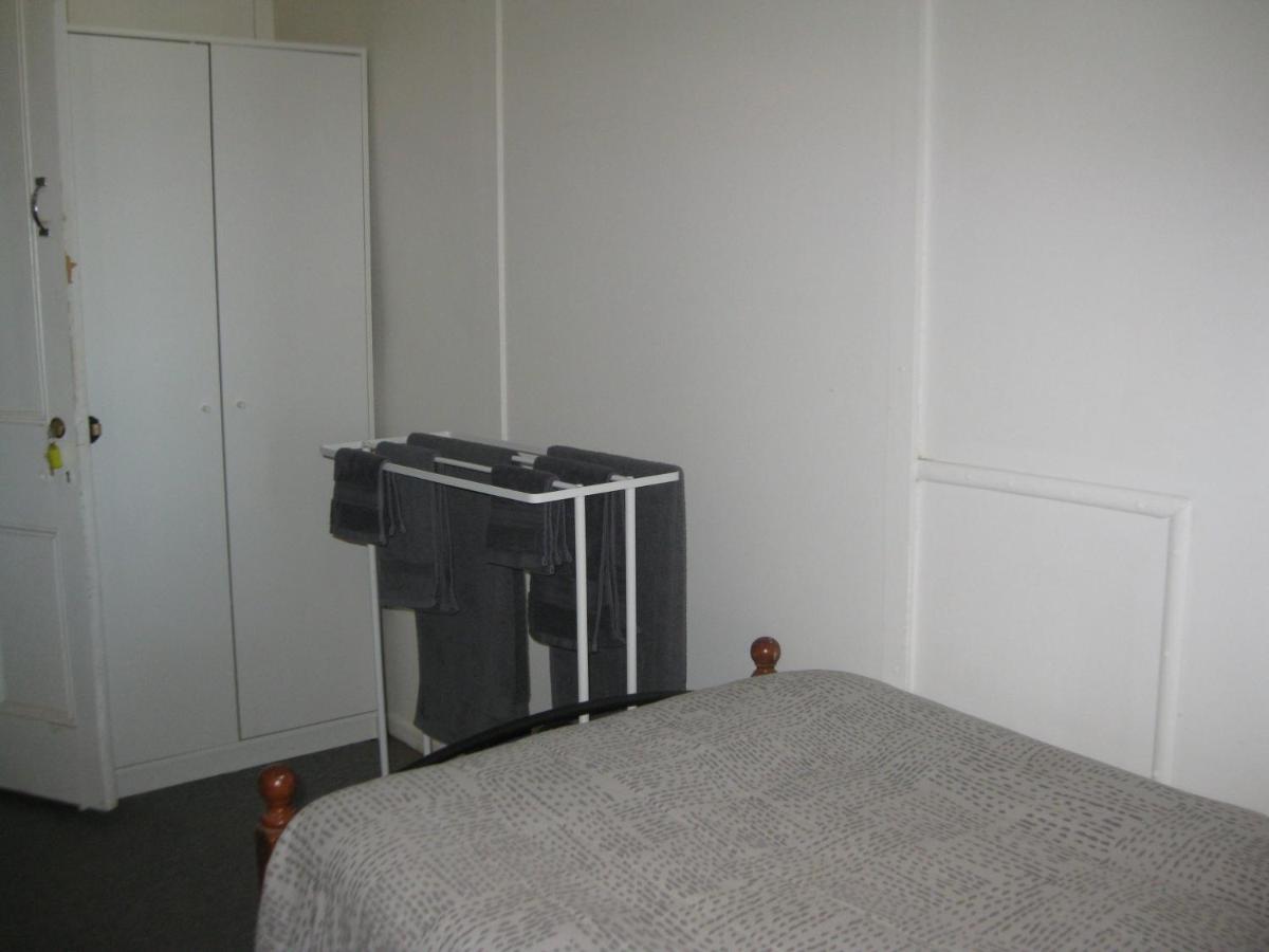 Budget Single Room photo 3