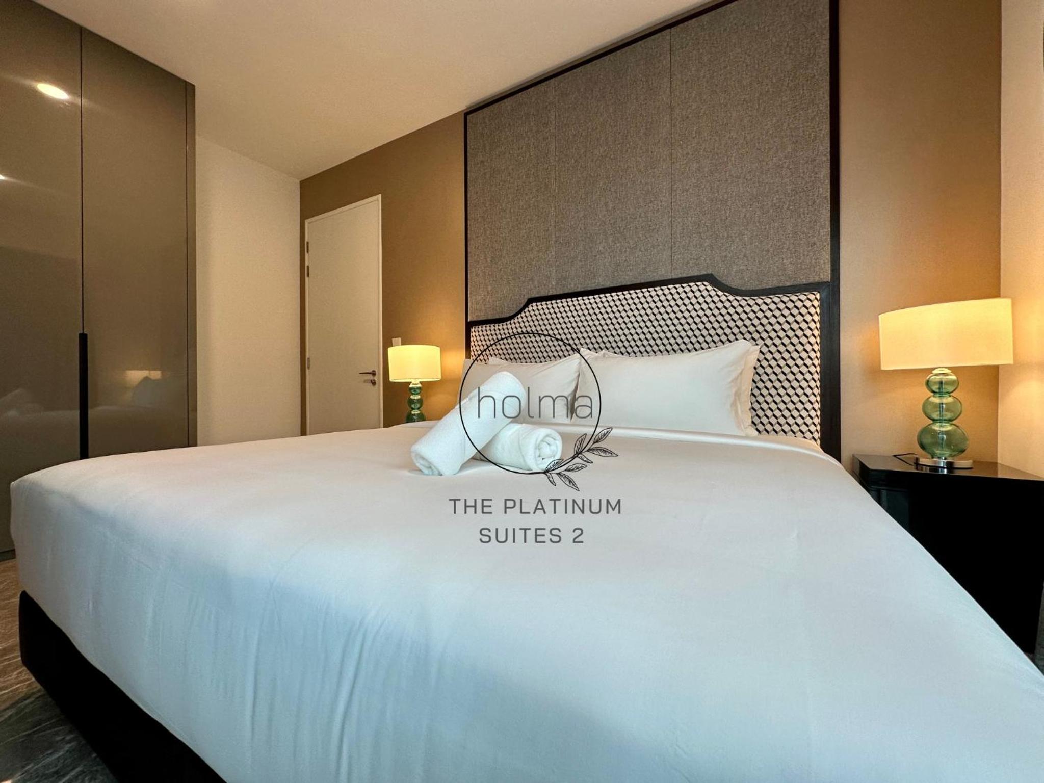 Luxury One-Bedroom Apartment