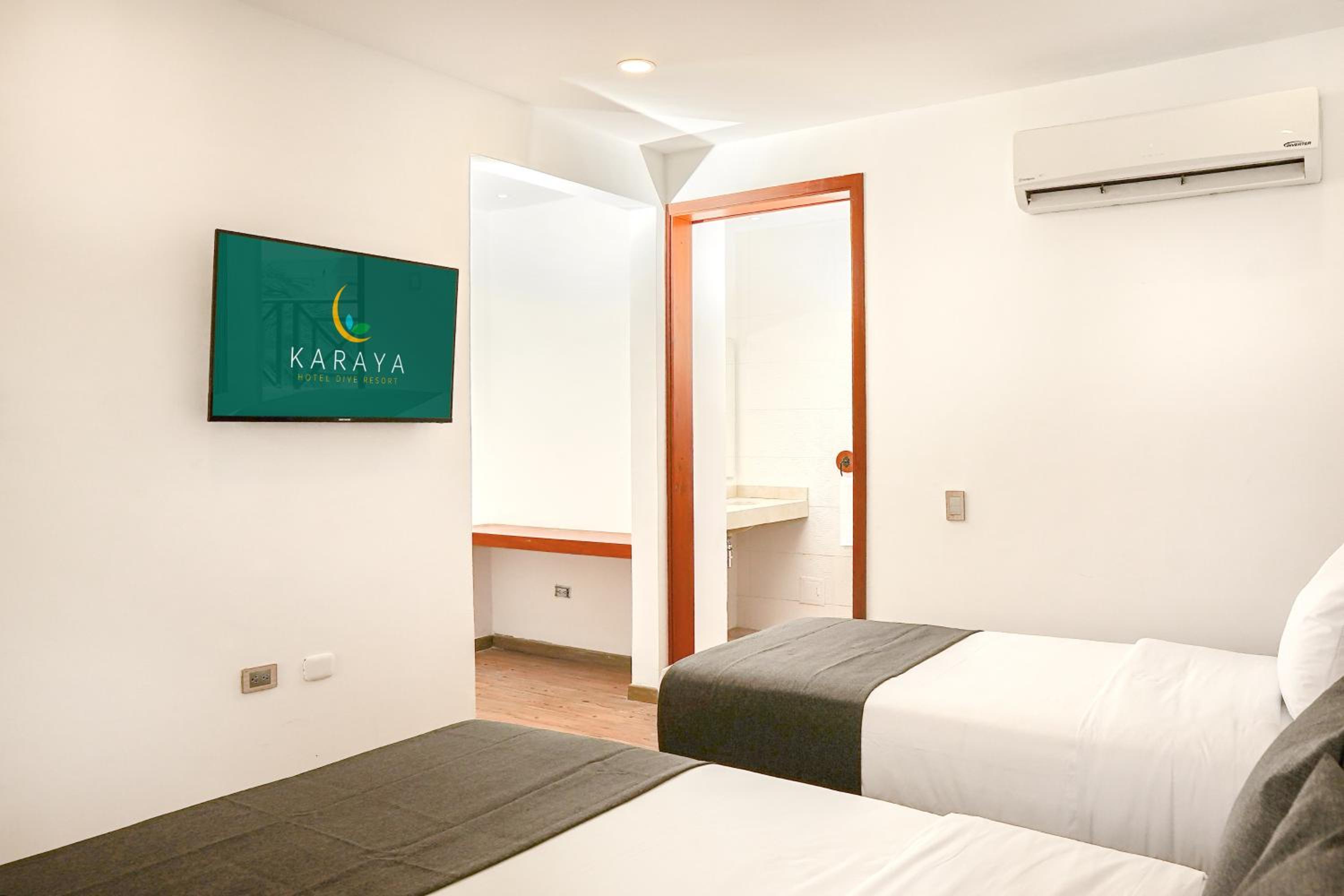 Double Room - Disability Access photo 1