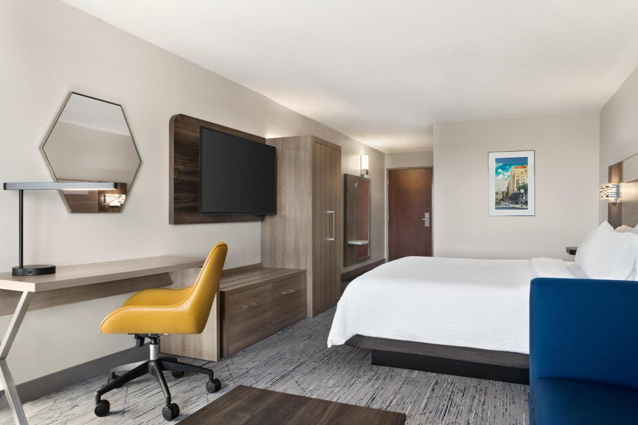 King Suite - Photo 3