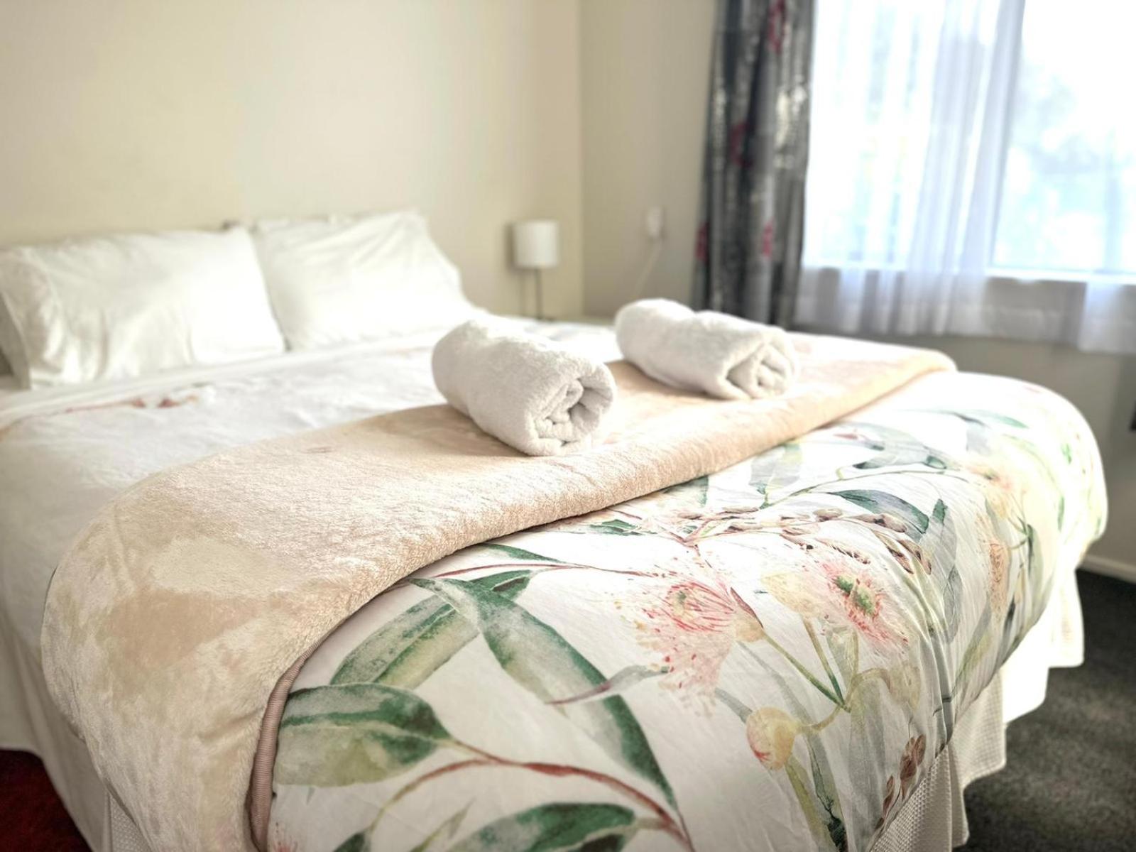 Double Room with Shared Bathroom photo 1
