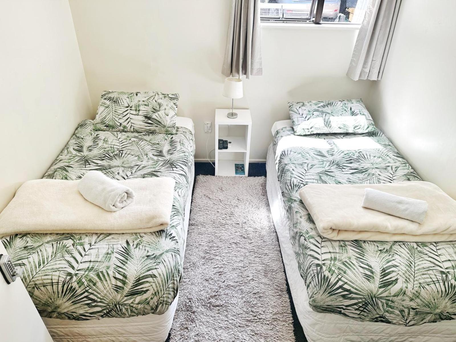 Small Twin Room - Photo 1