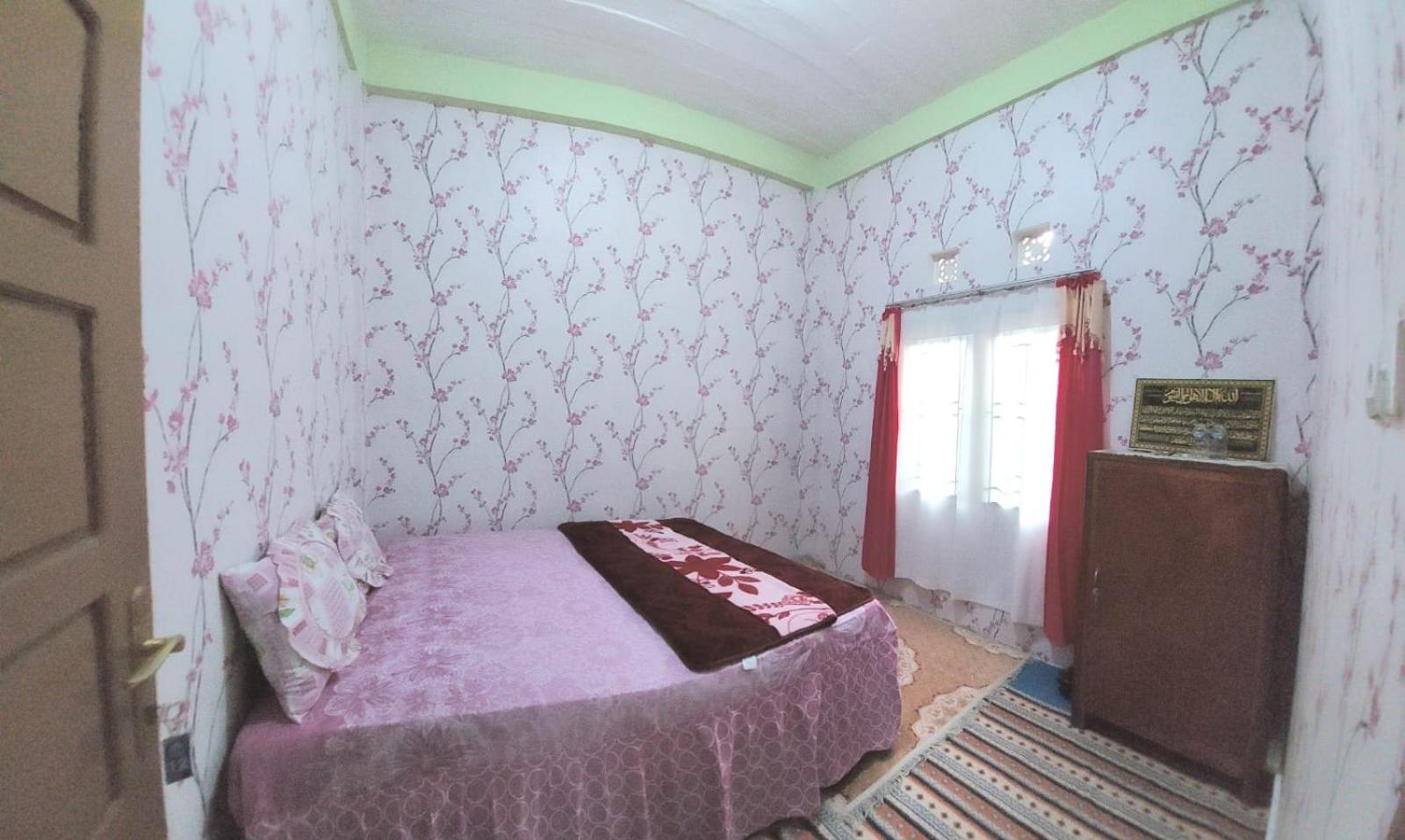 Budget Double Room photo 3