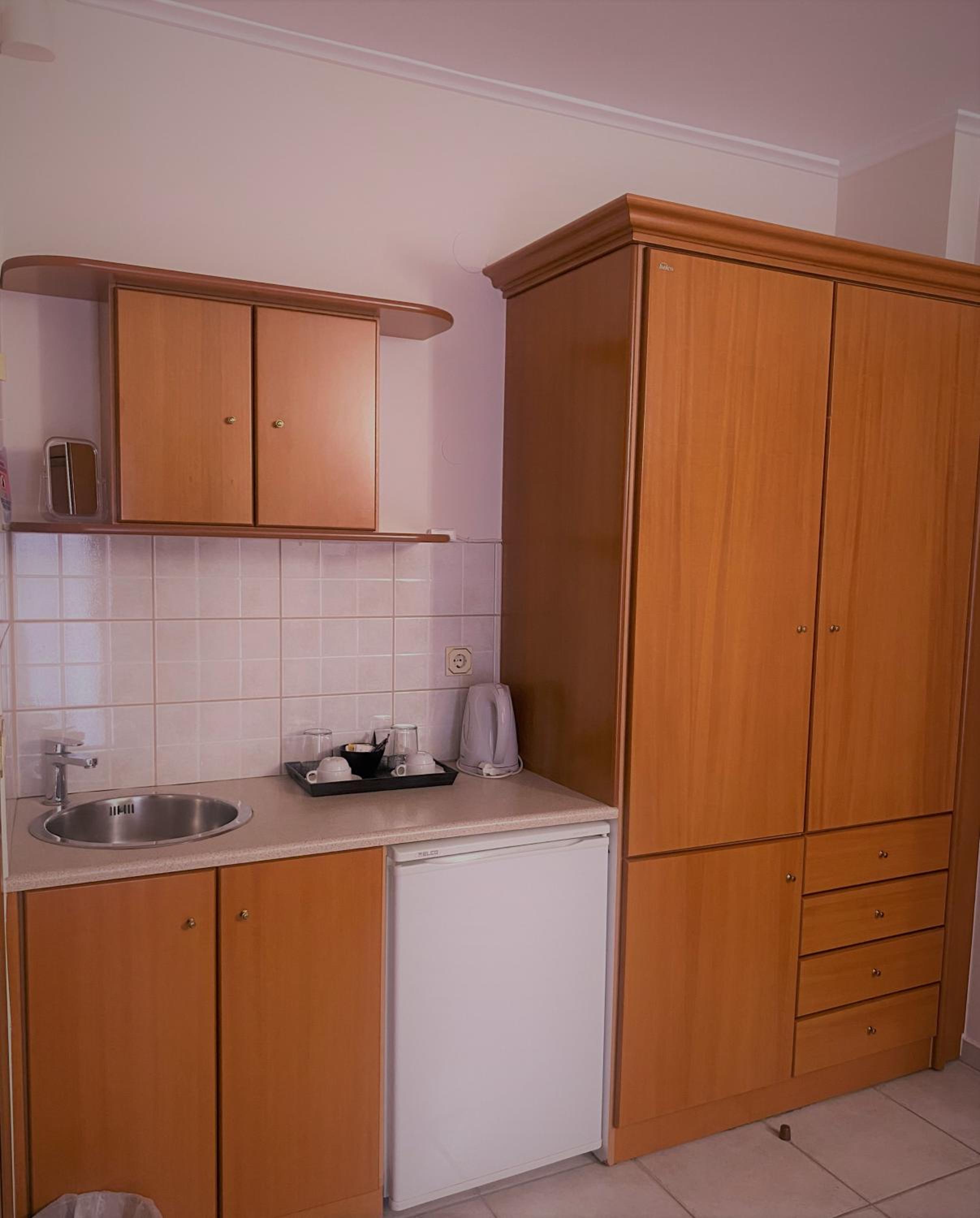 Double Room with Sea View - Photo 3