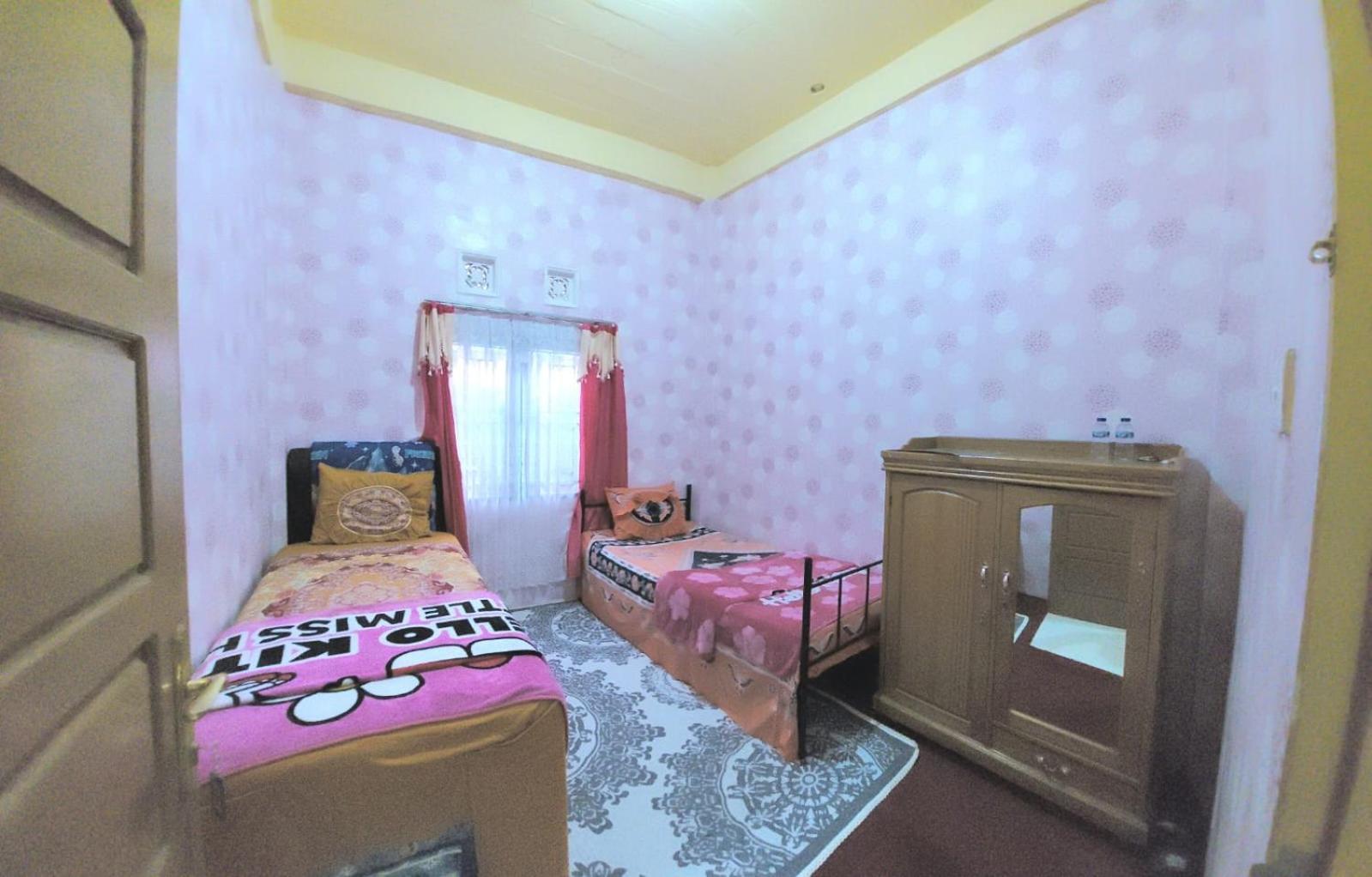 Budget Twin Room photo 1