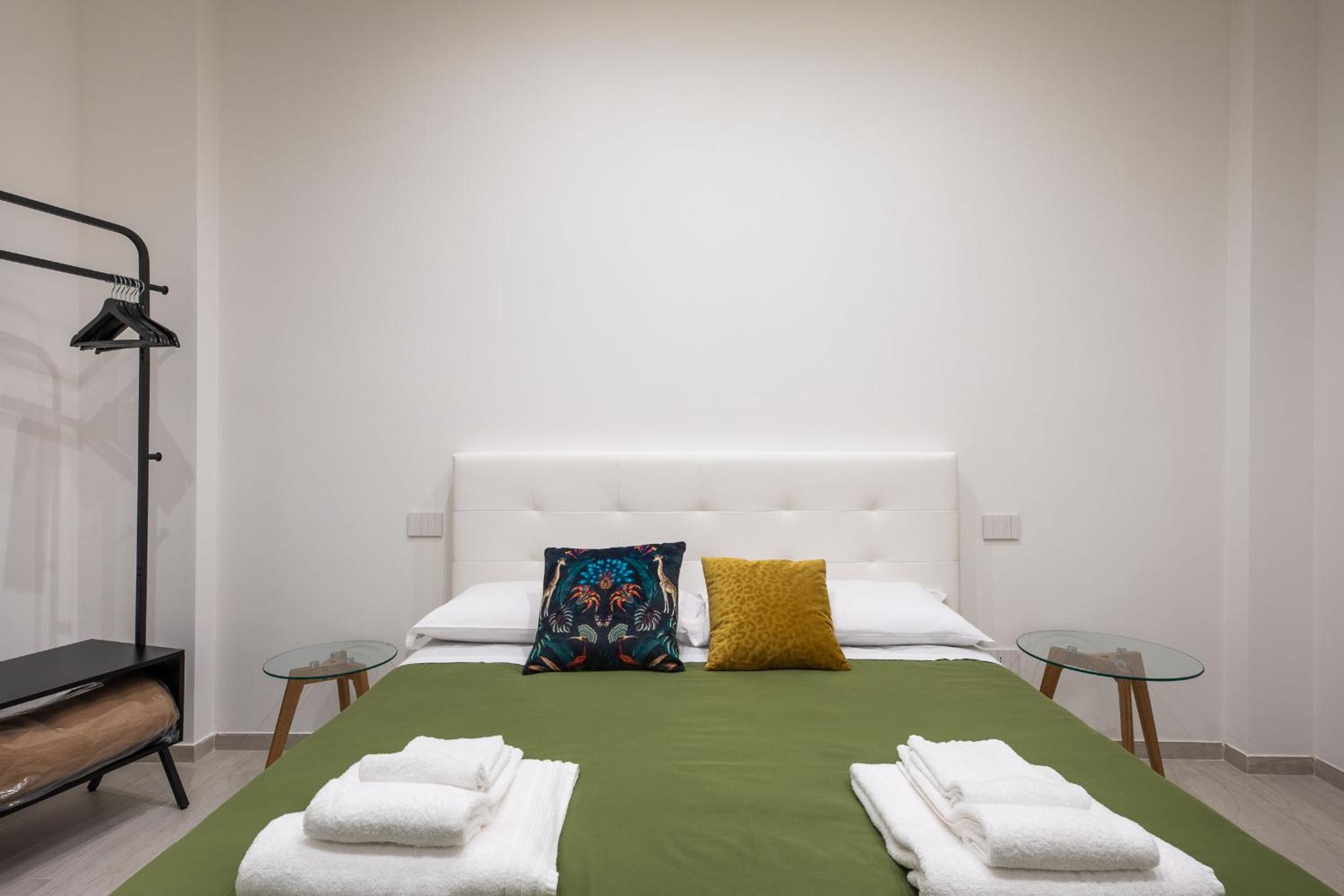 Deluxe Room - Photo 10