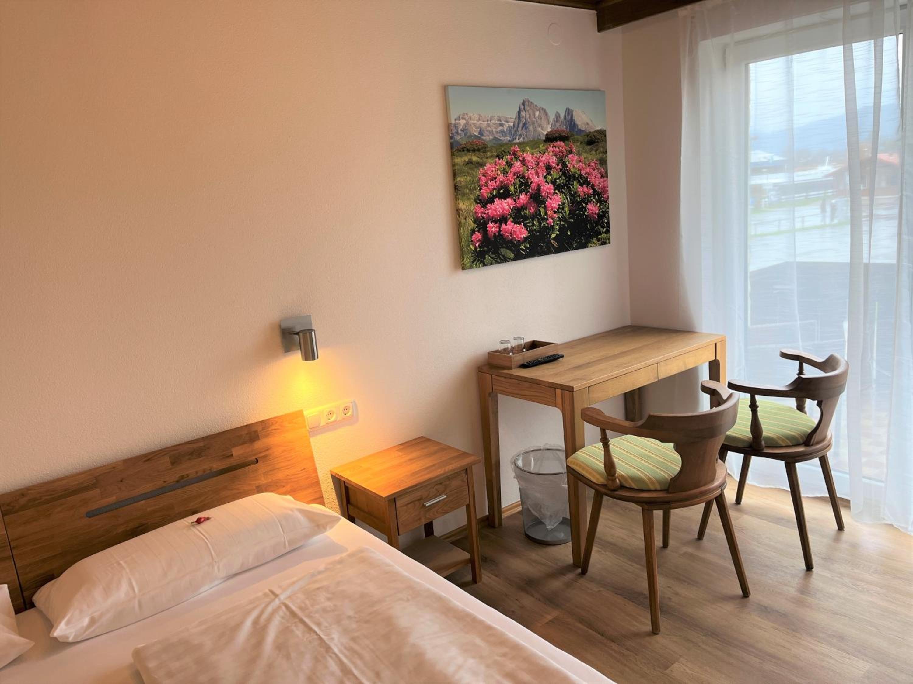 Double Room with Lake and Mountain View