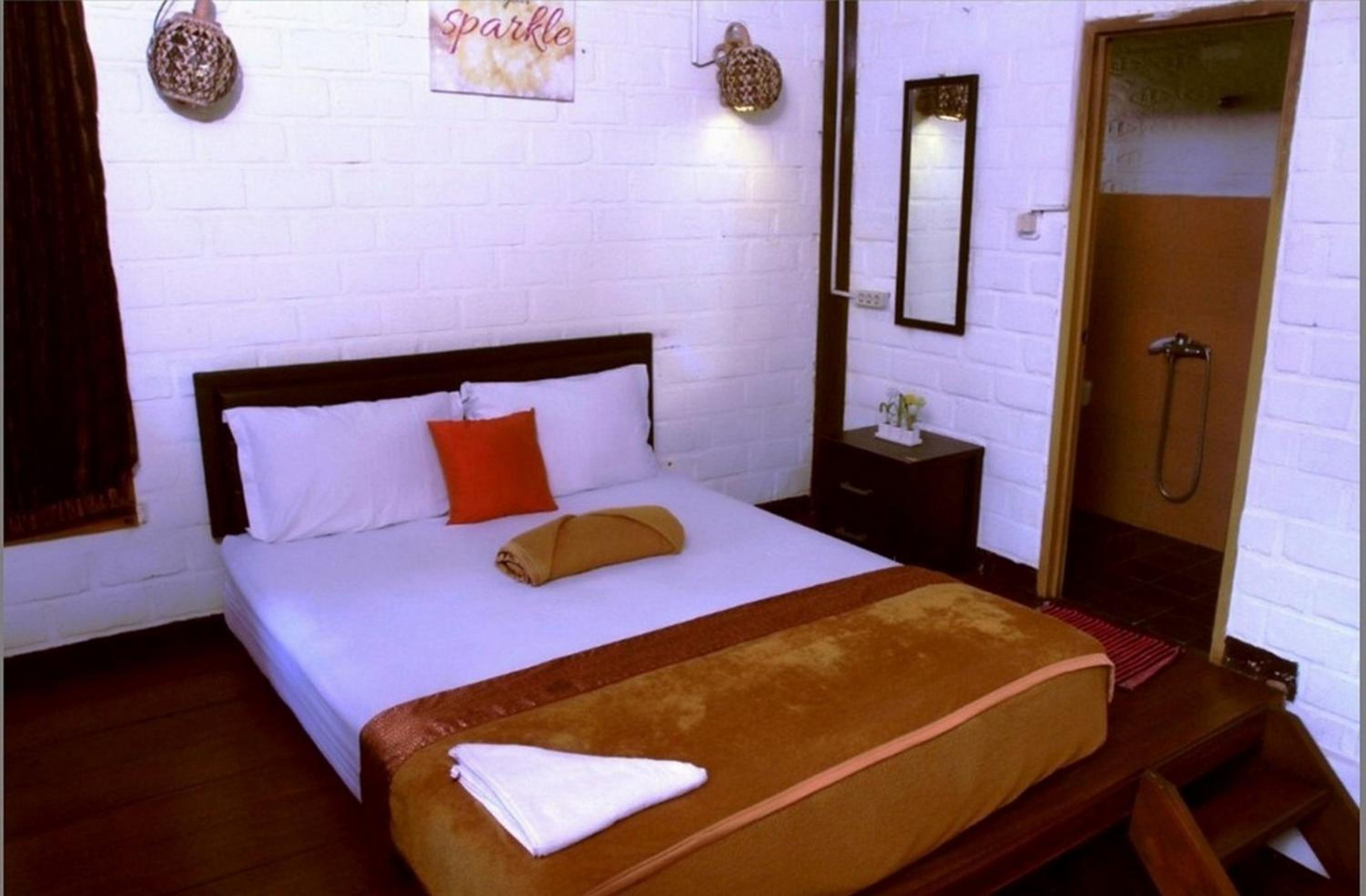 Double Room - Photo 1
