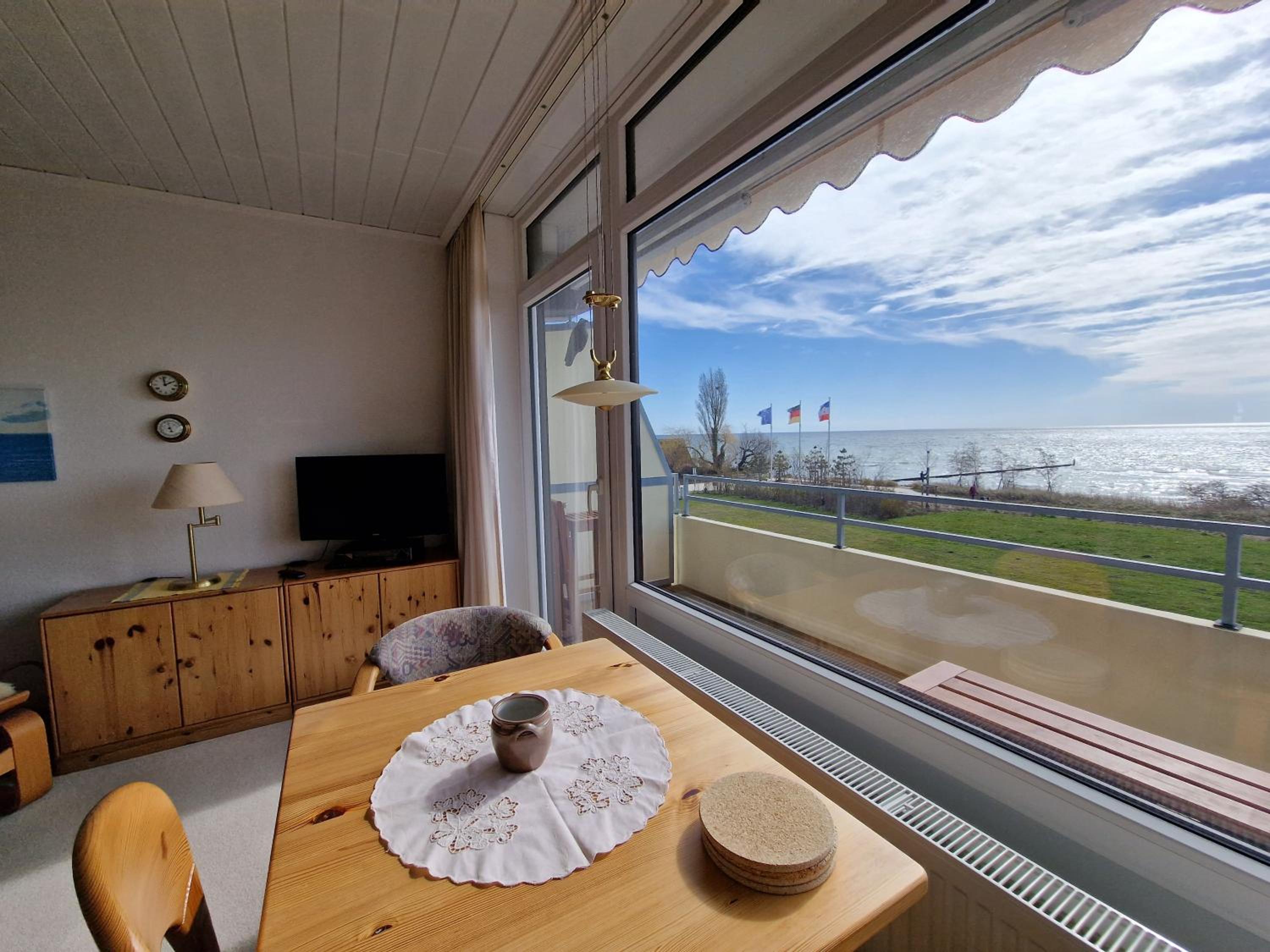 Apartment with Sea View photo 3
