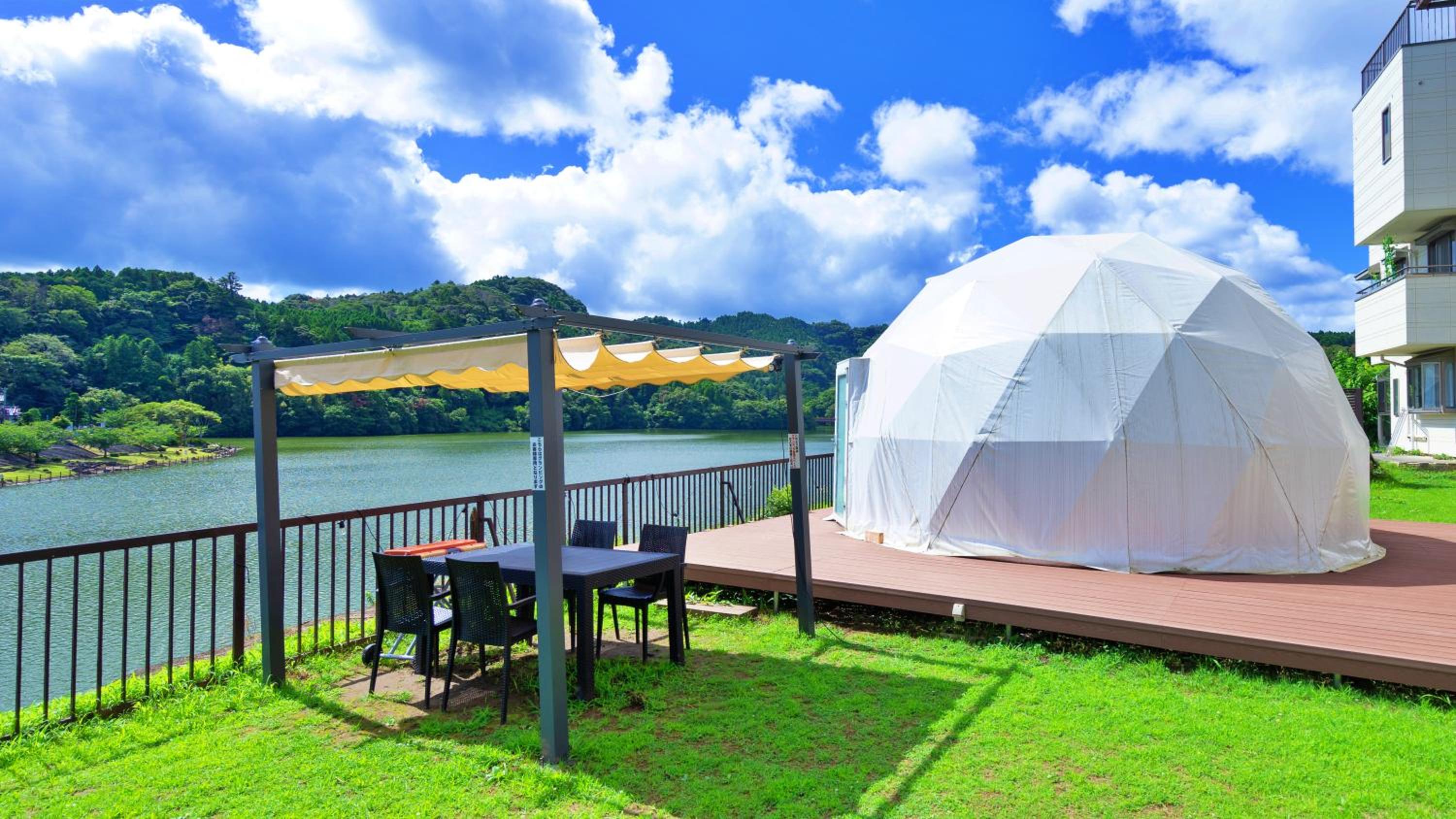 Glamping Dome with lake view photo 2