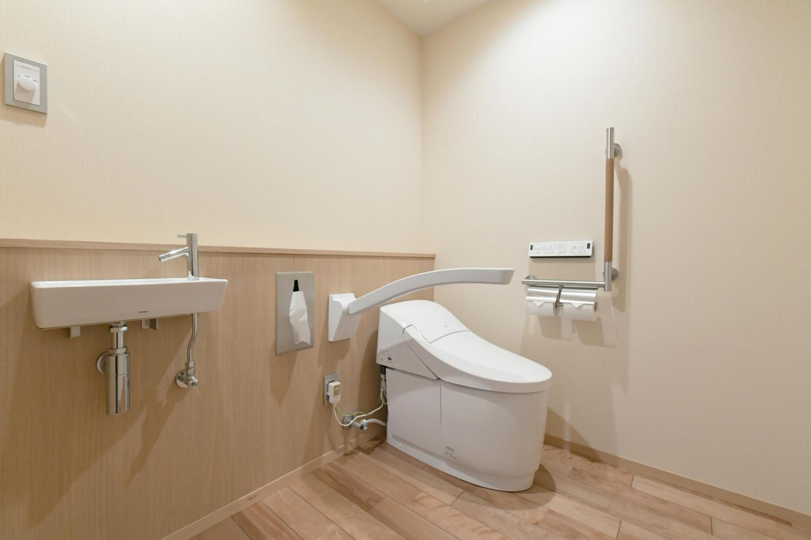 Twin Room with Private Open-Air Bath(50sqm) - Dining Room Dinner Included photo 3