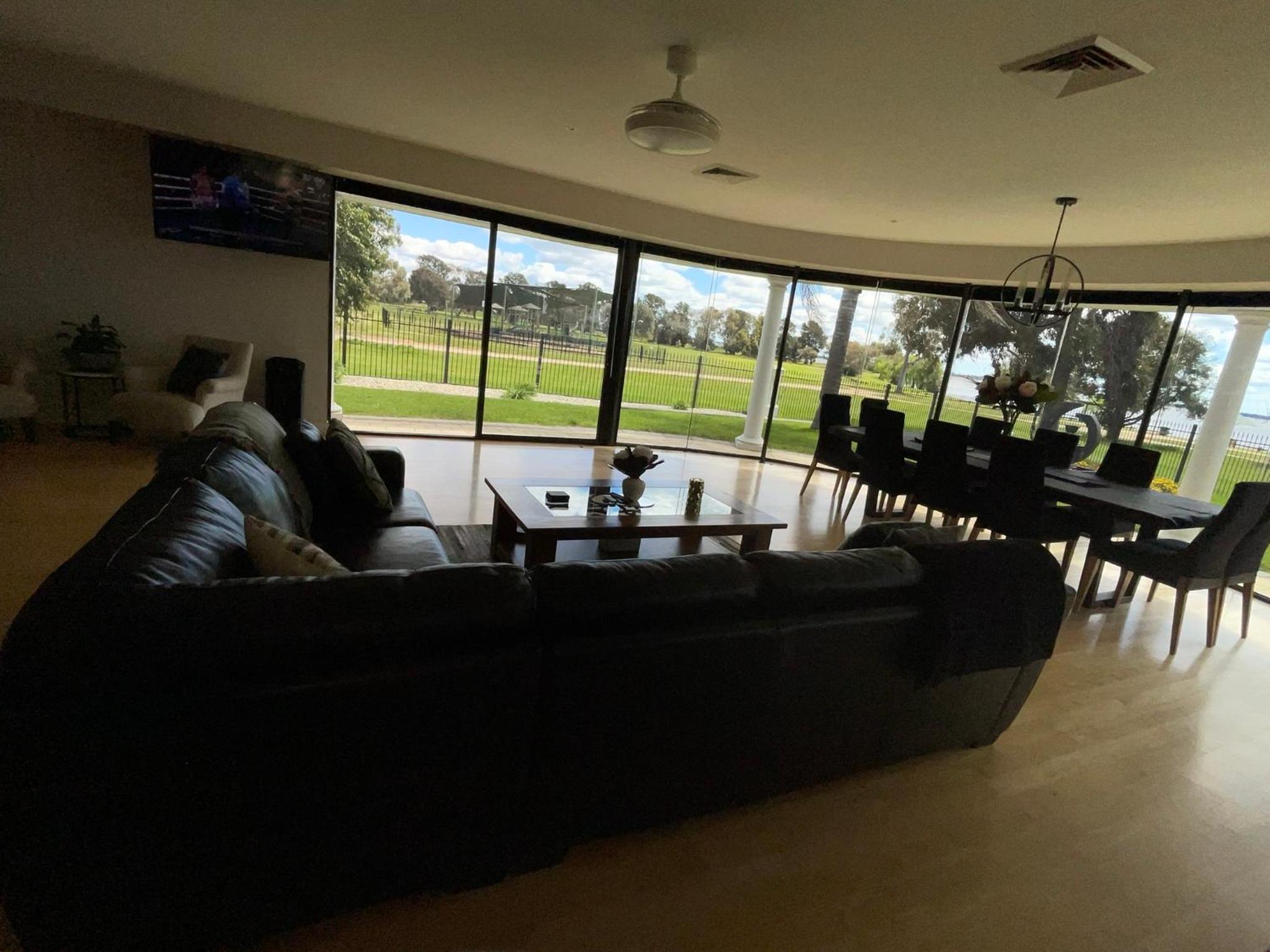 Four-Bedroom House photo 1