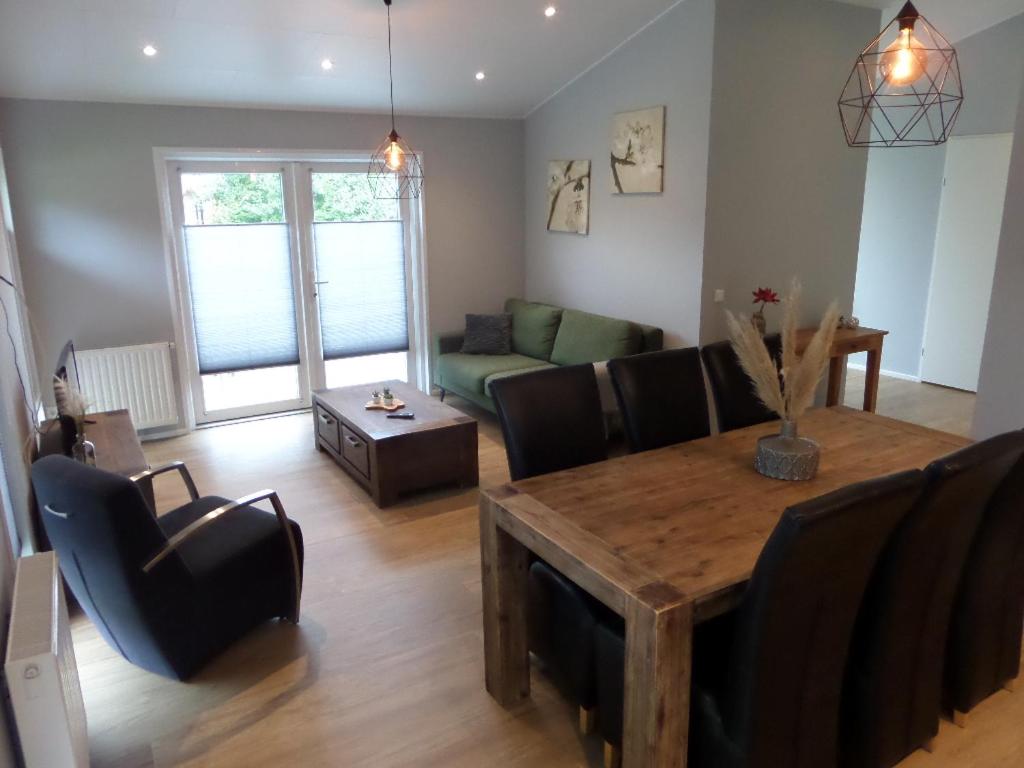 Three-Bedroom Chalet photo 1