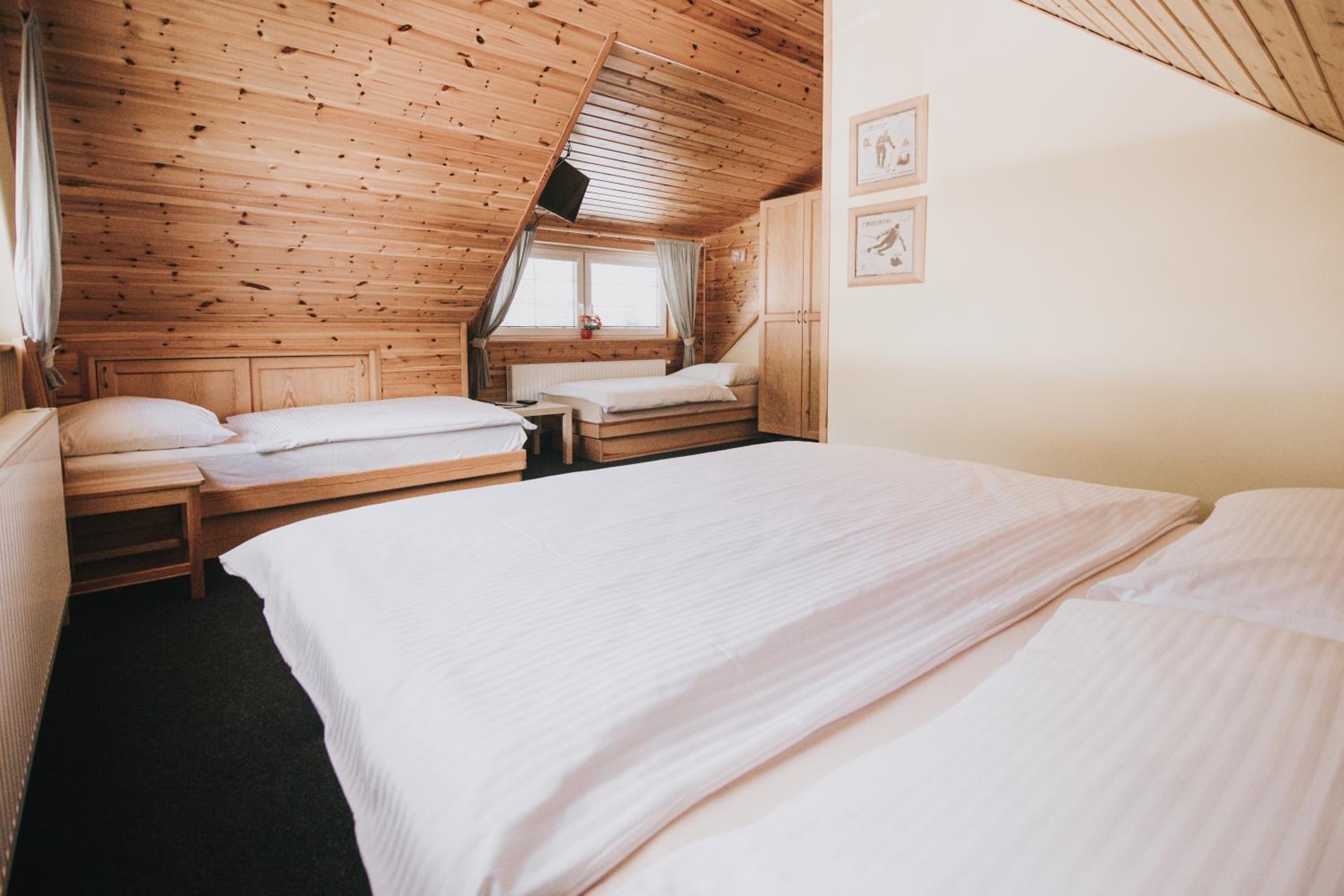 Standard Quadruple Room photo 2