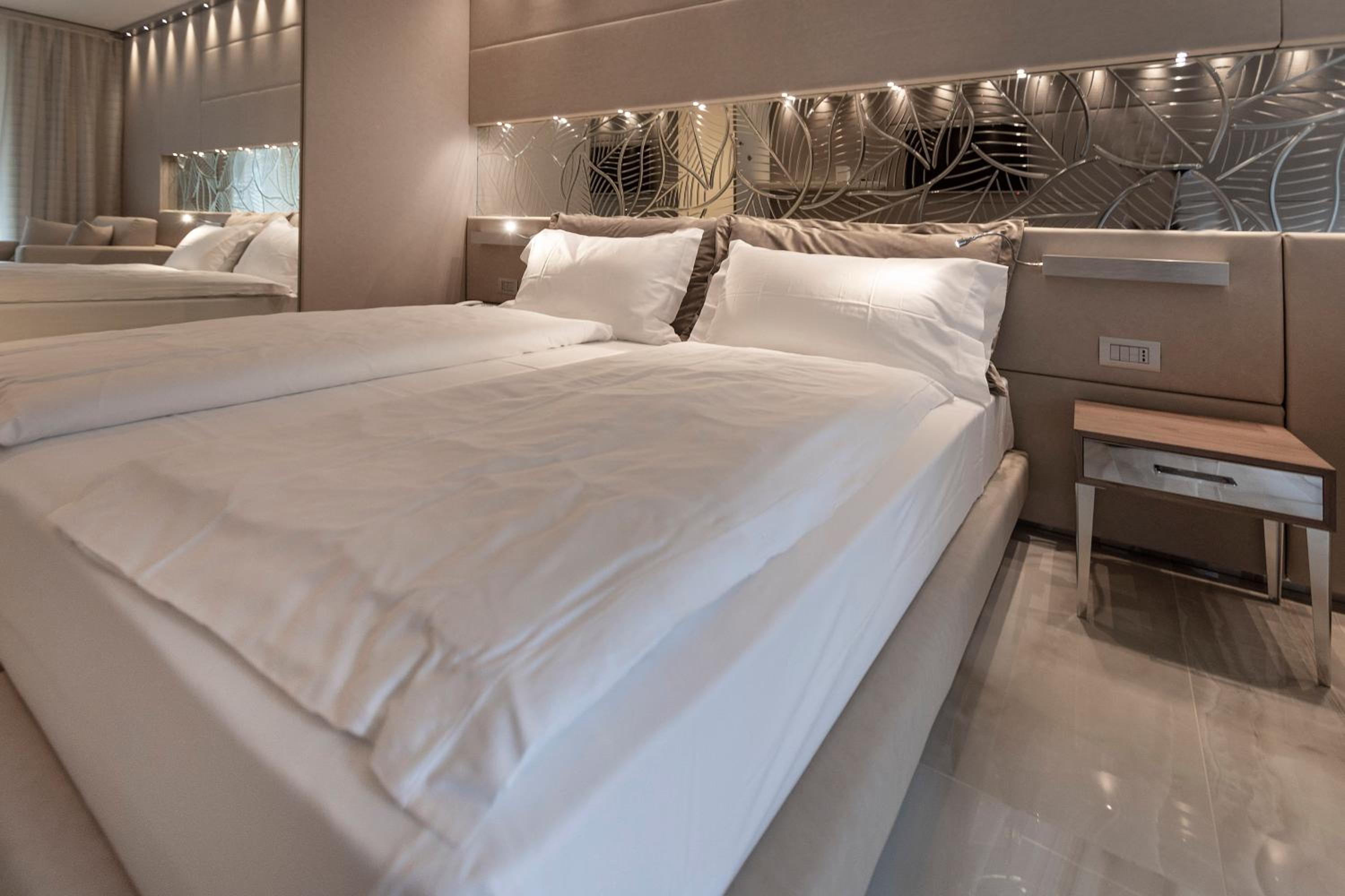 Prestige Double Room with Garden View - Photo 1