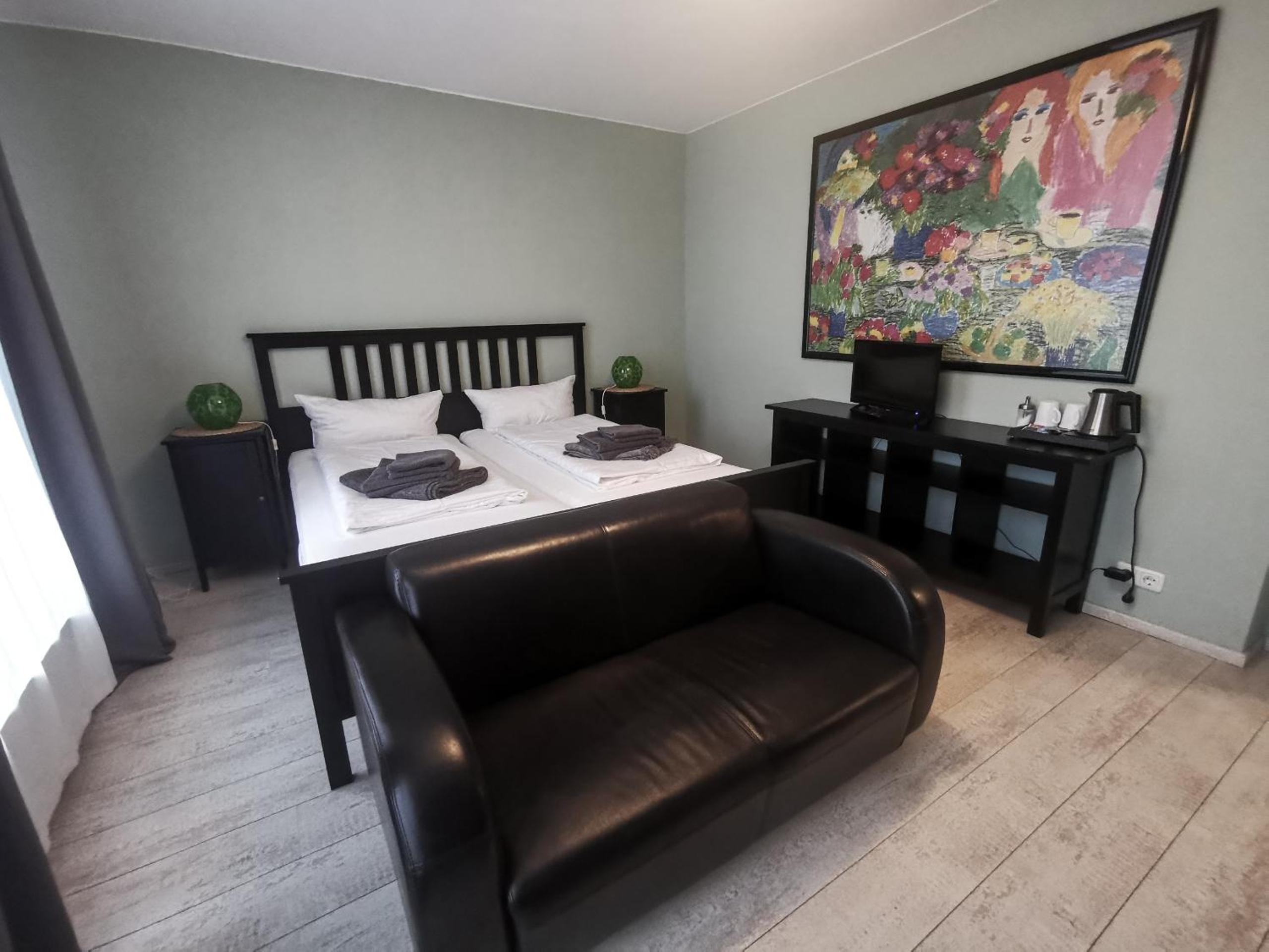 Quadruple Room With Private Bathroom photo 1