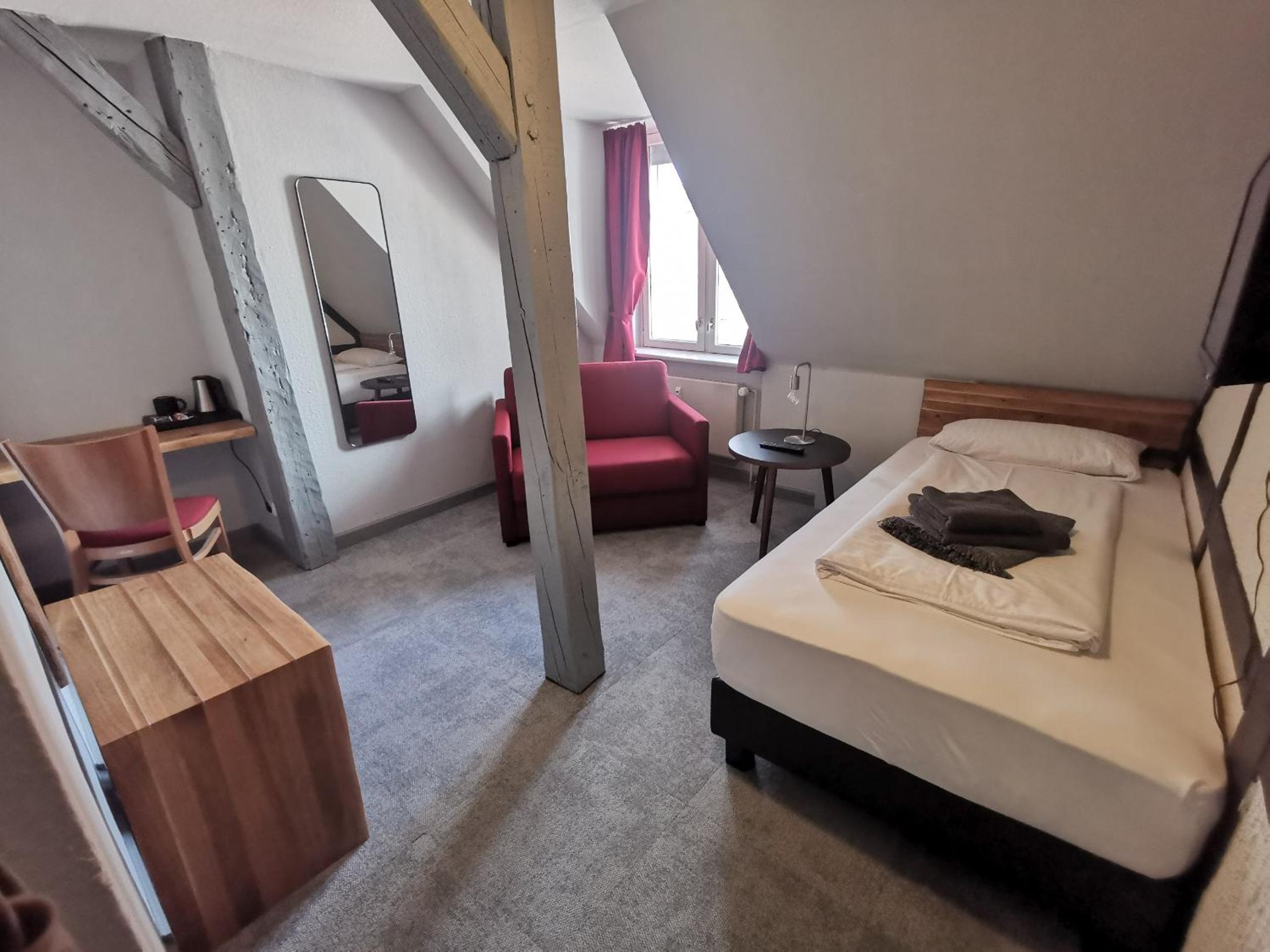 Single Room With Private Bathroom photo 1