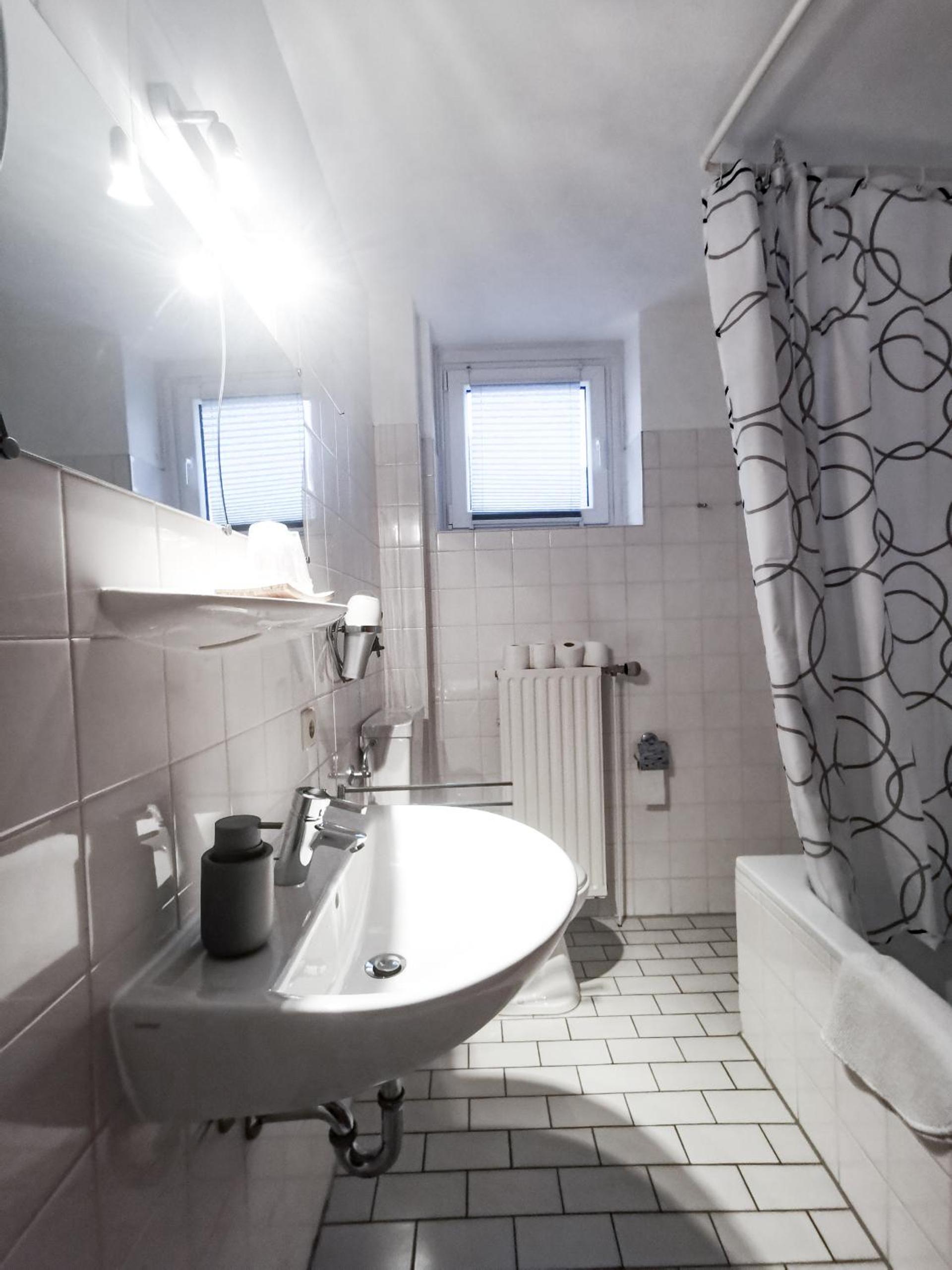 Quadruple Room With Private Bathroom photo 3