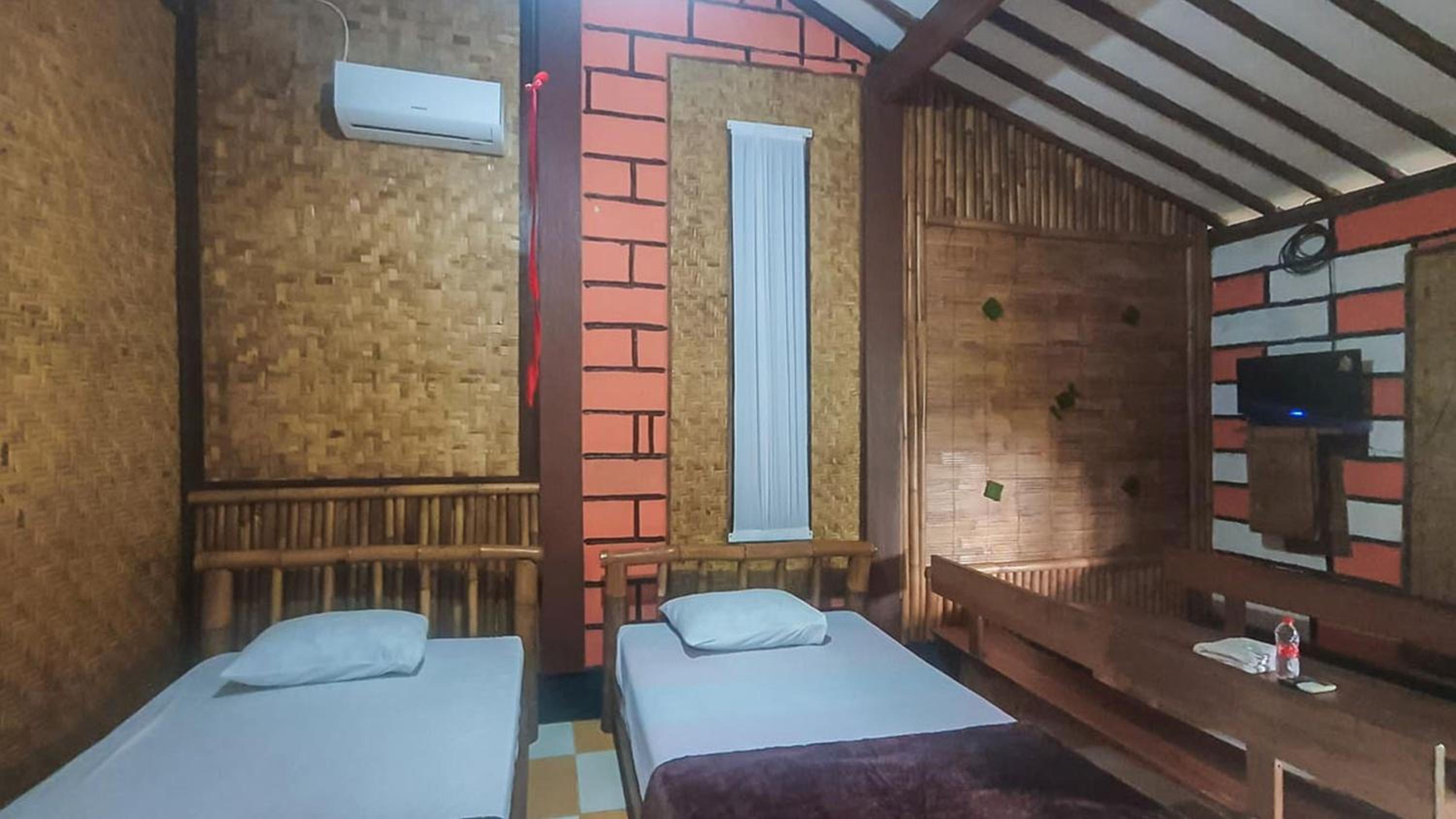 Delxue Twin Room - Photo 1