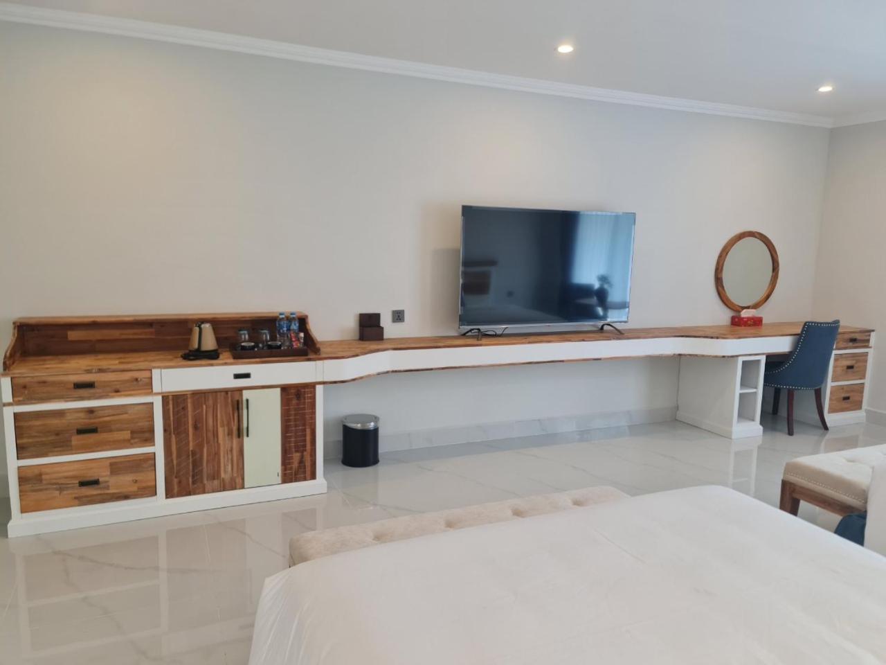 Twin Room with Pool View