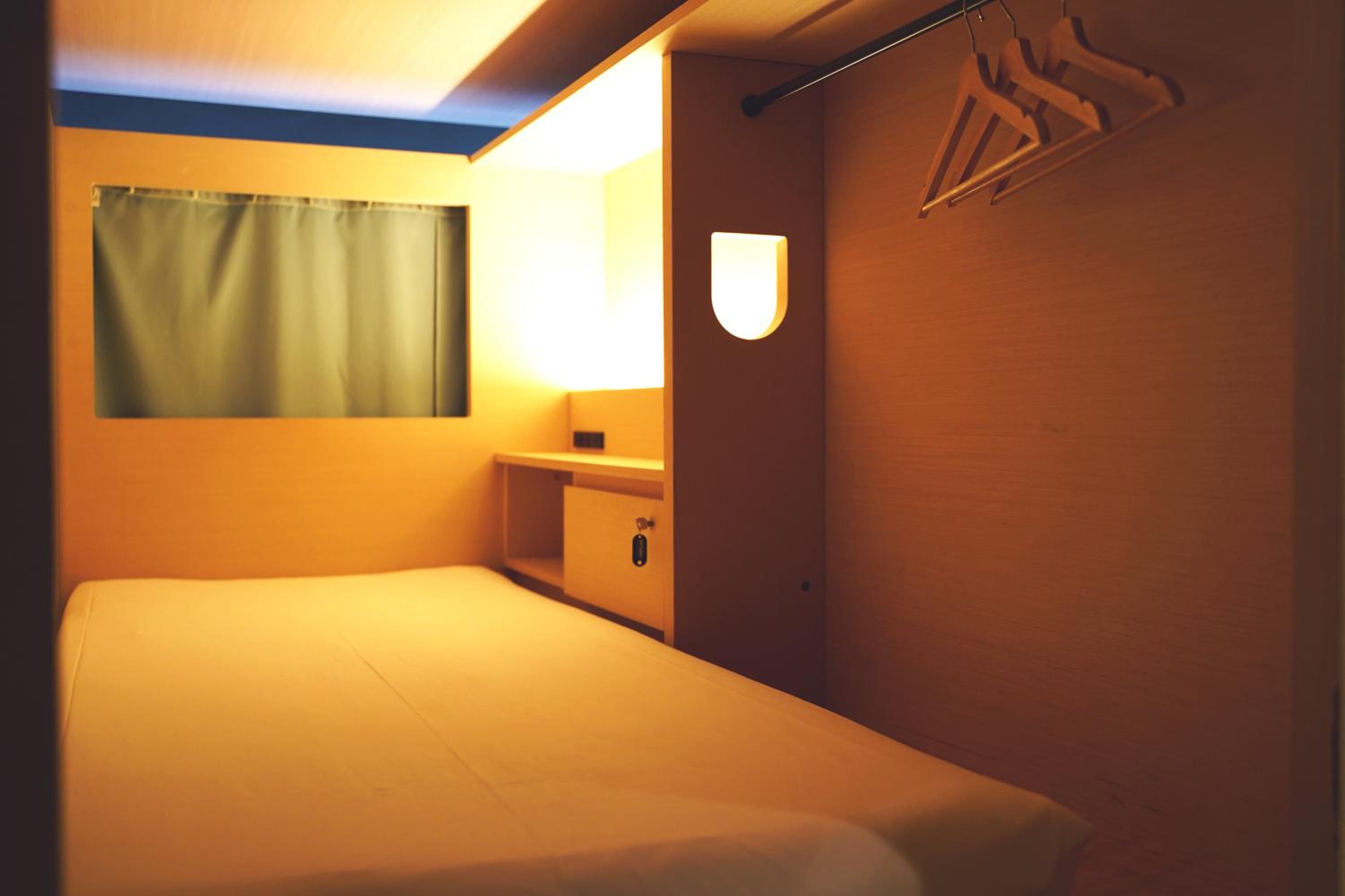 Private Bunk Bed Room (6 Beds)