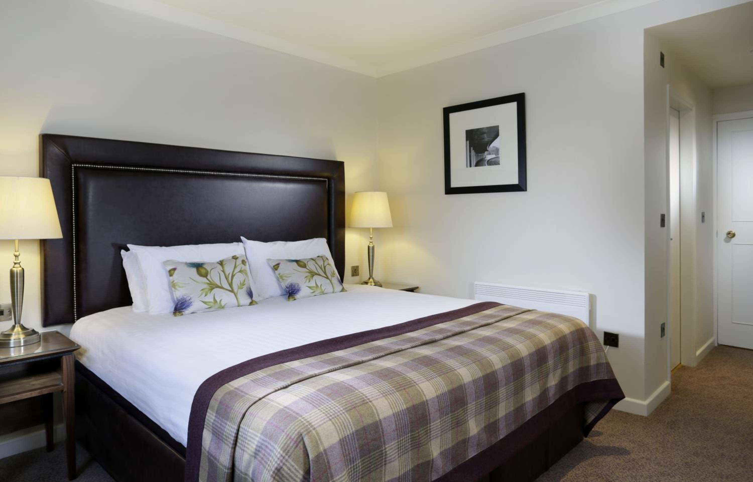 Standard King Room photo 3