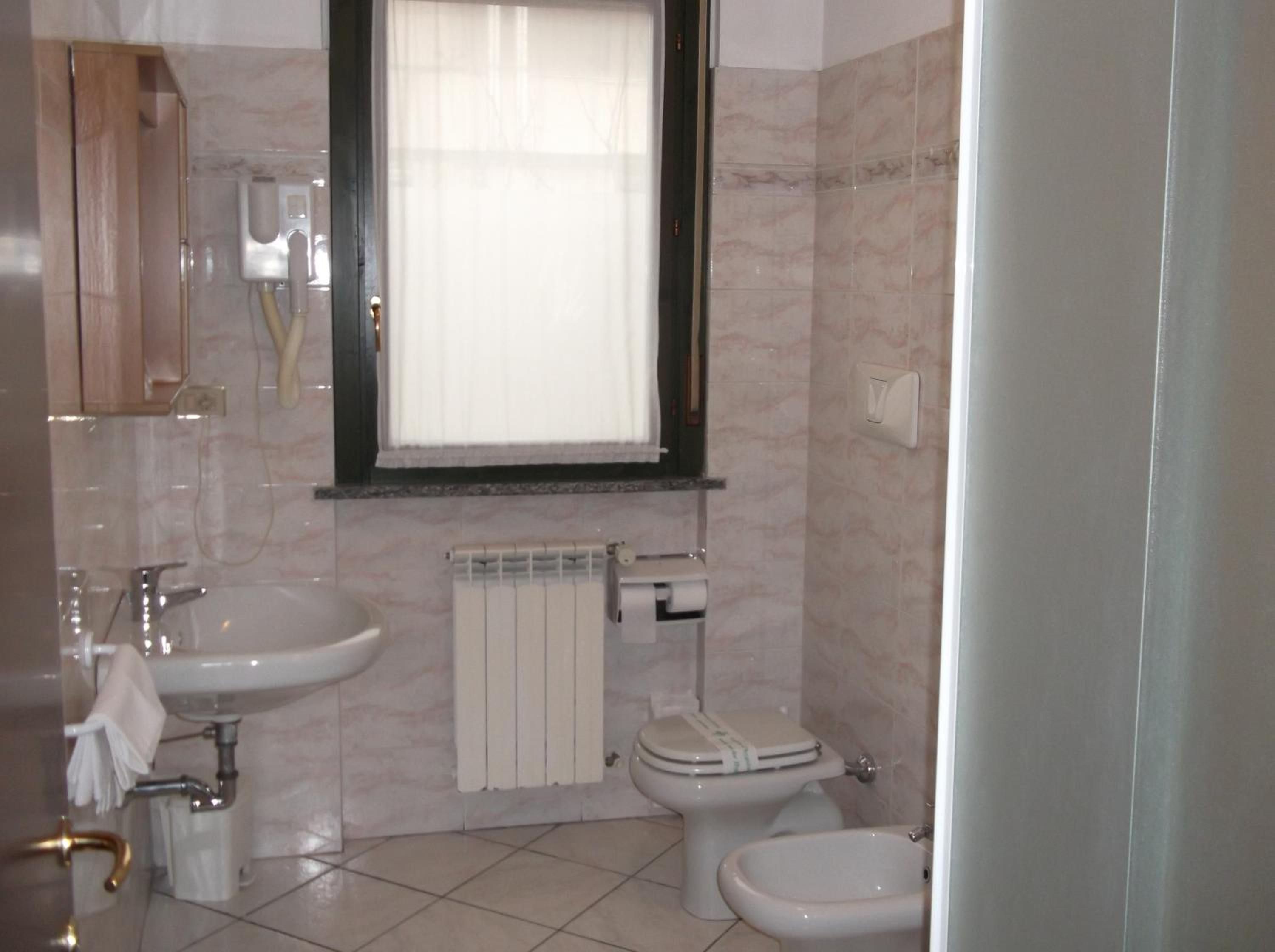 Triple Room - Photo 4