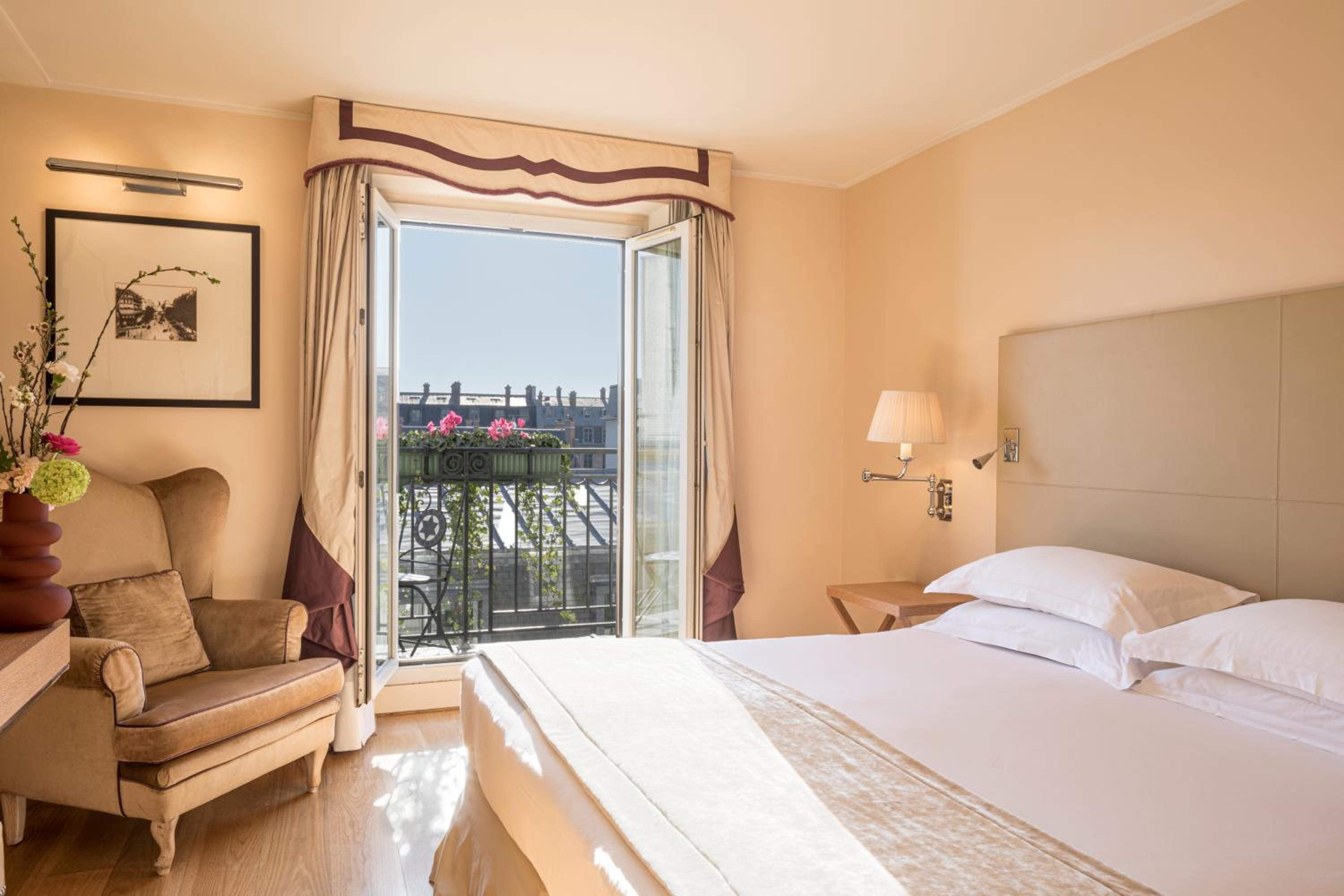Deluxe Double Room with Balcony