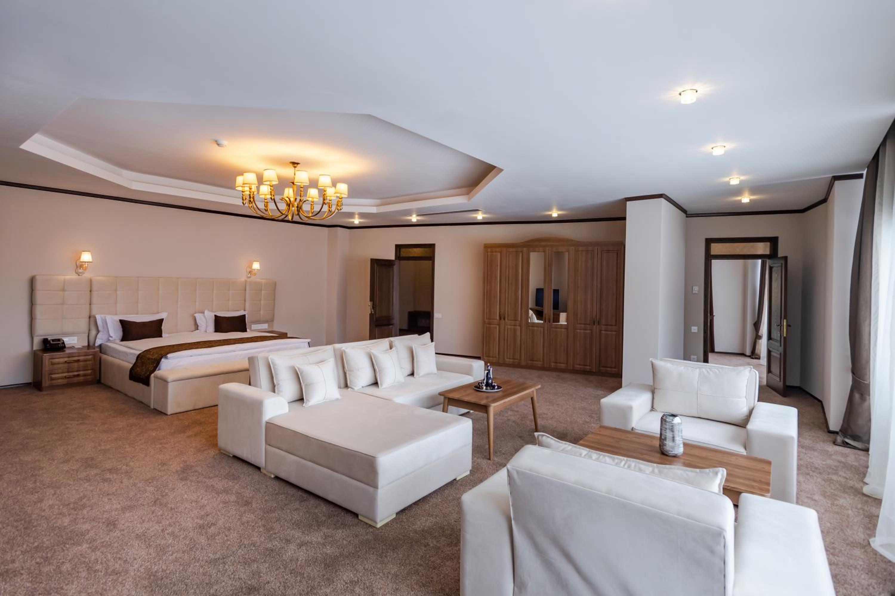 Executive Suite photo 3