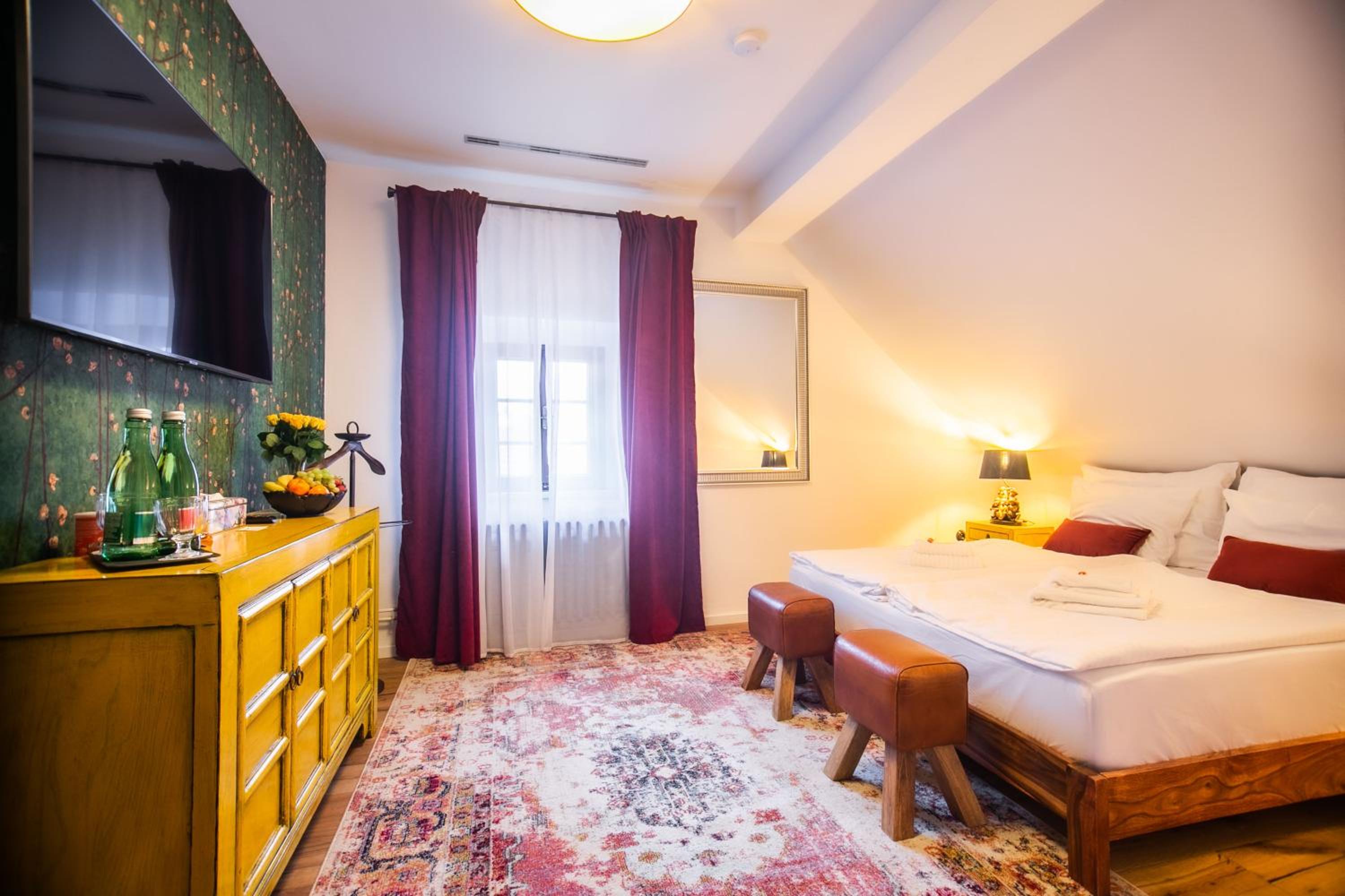 Deluxe Double Room with Castle View photo 1