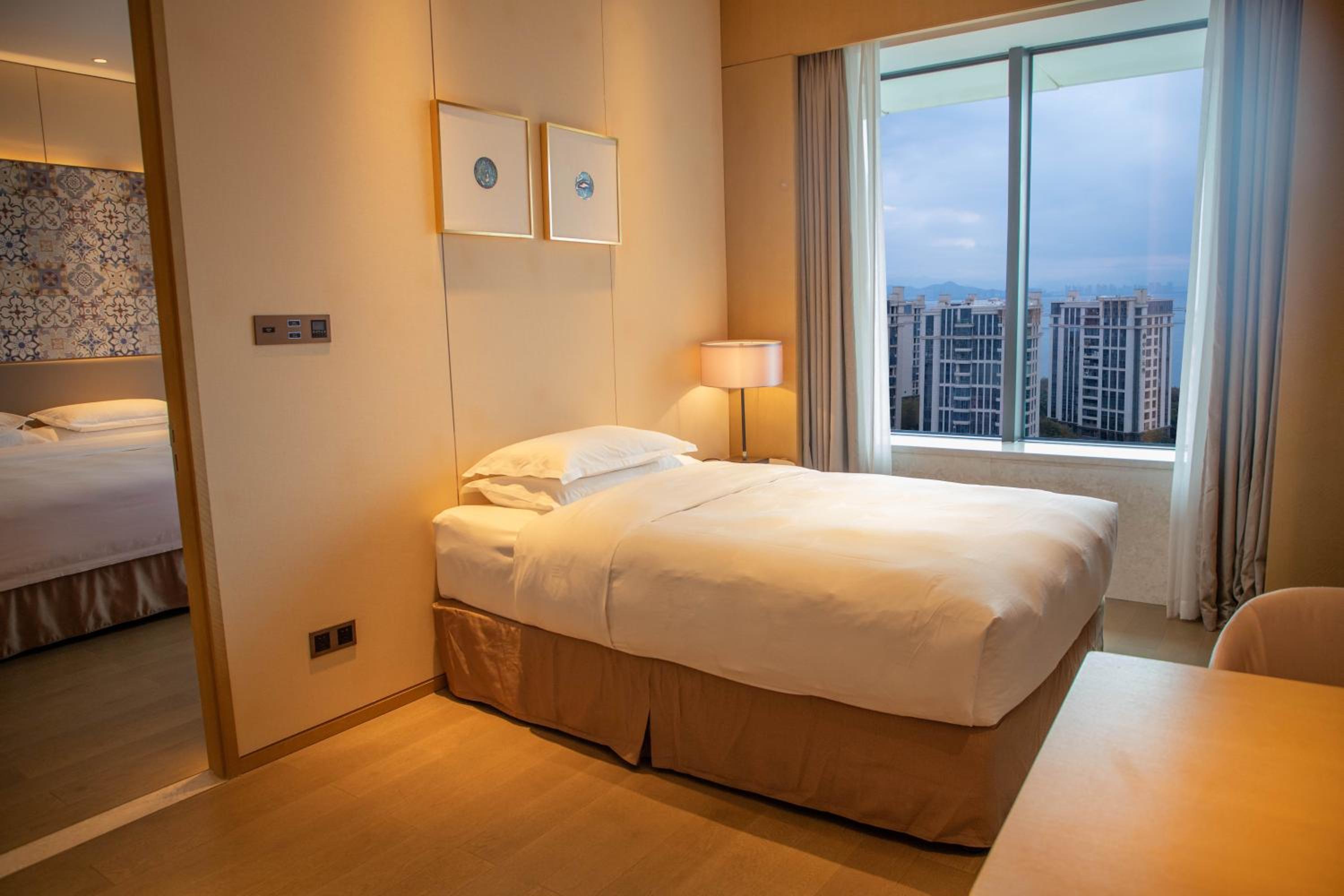 Family City View Suite