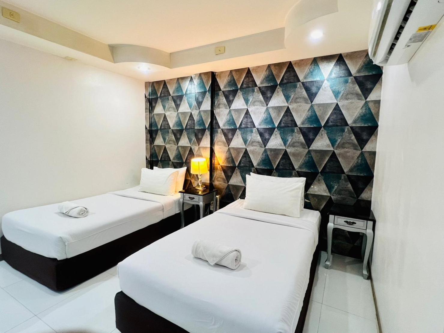 Standard Twin Room photo 2
