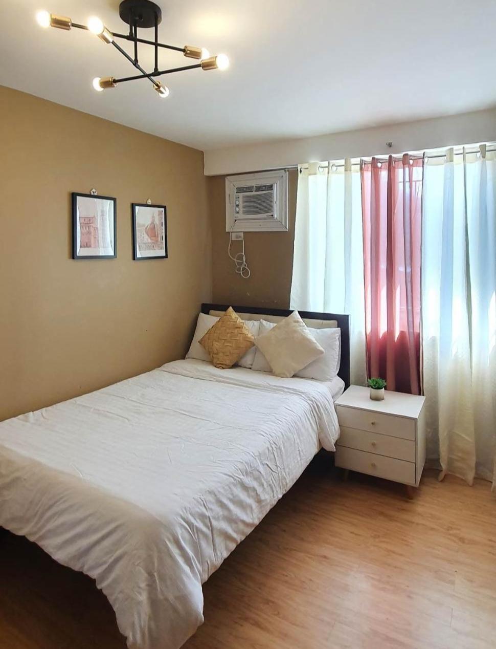 One-Bedroom Apartment - Photo 4