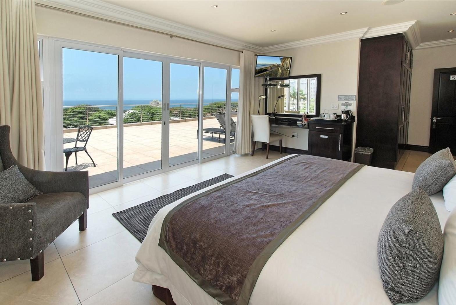 Deluxe Double or Twin Room photo 3