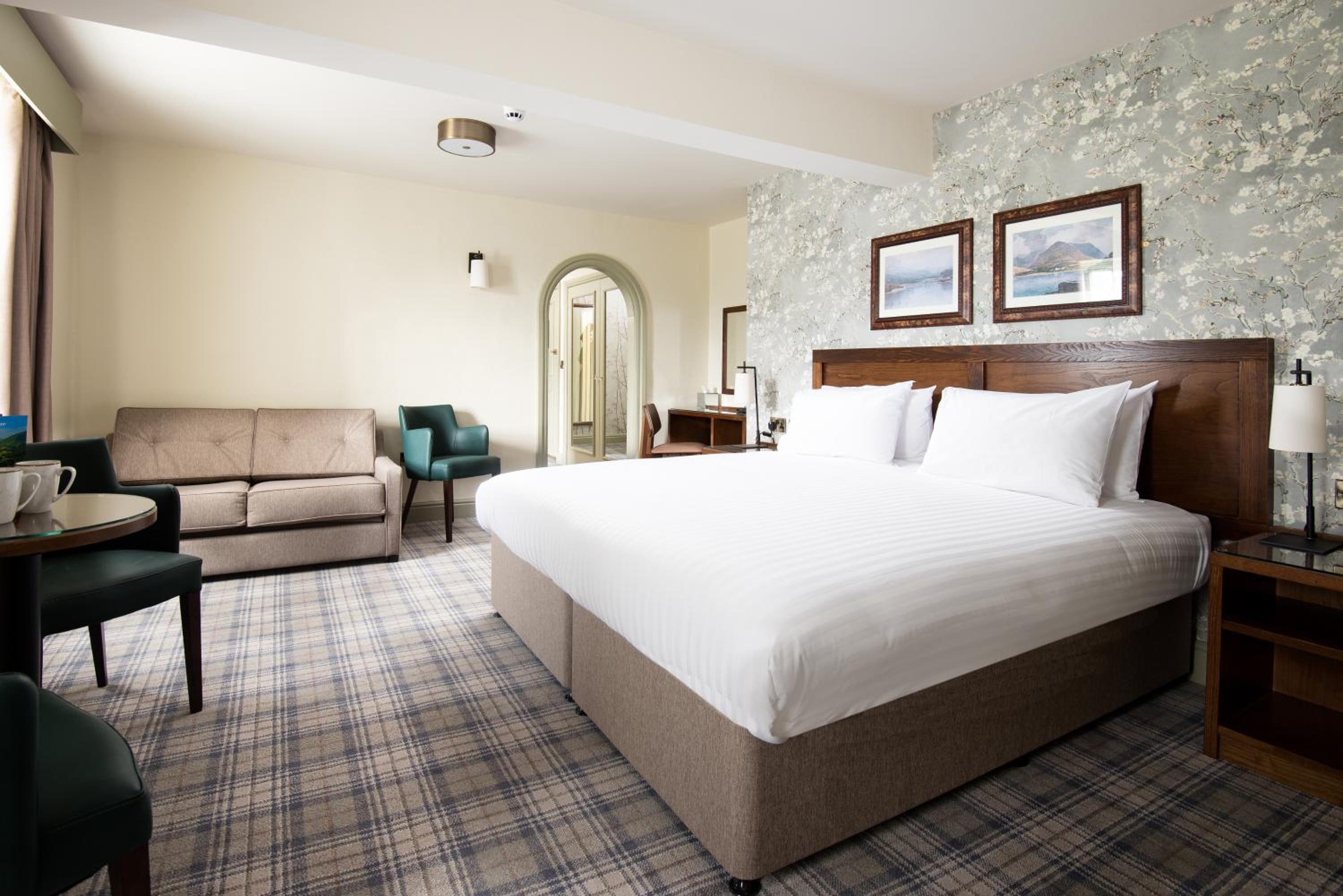 Superior Double or Twin Room with sofa bed photo 1