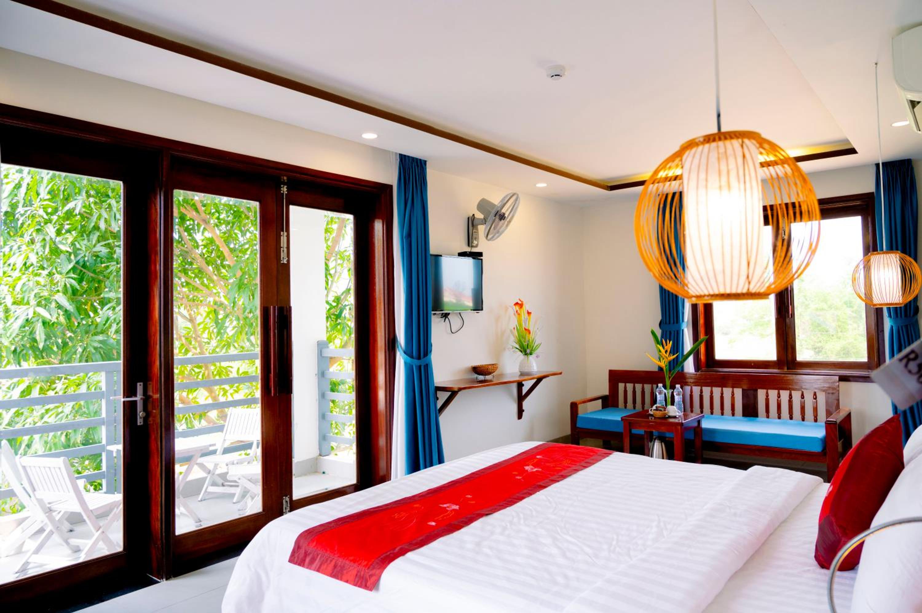 Deluxe Double Room with Balcony