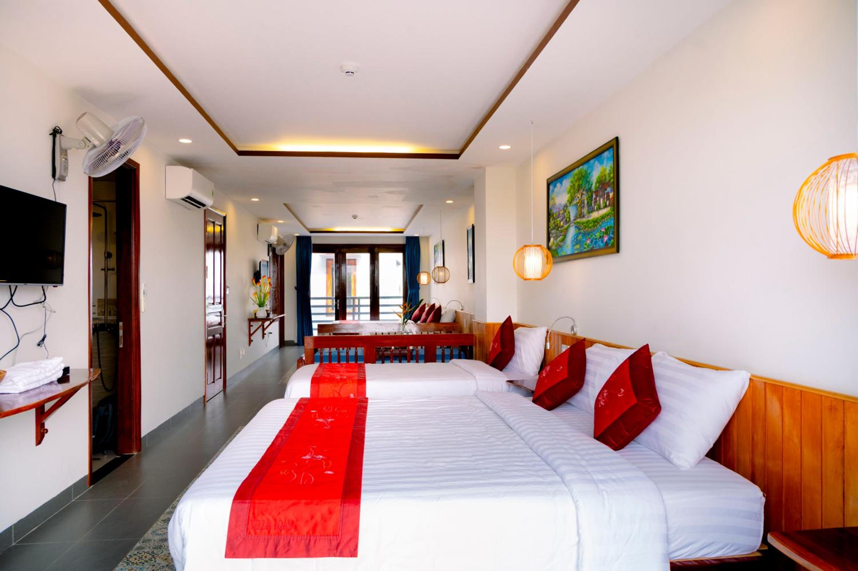 Deluxe Family Room