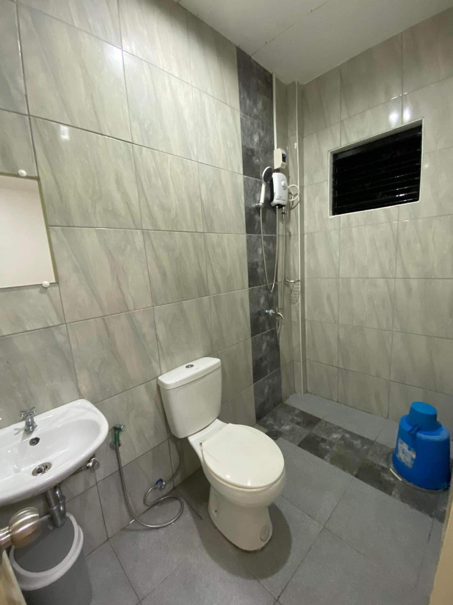 Family Room with Bathroom - Photo 2
