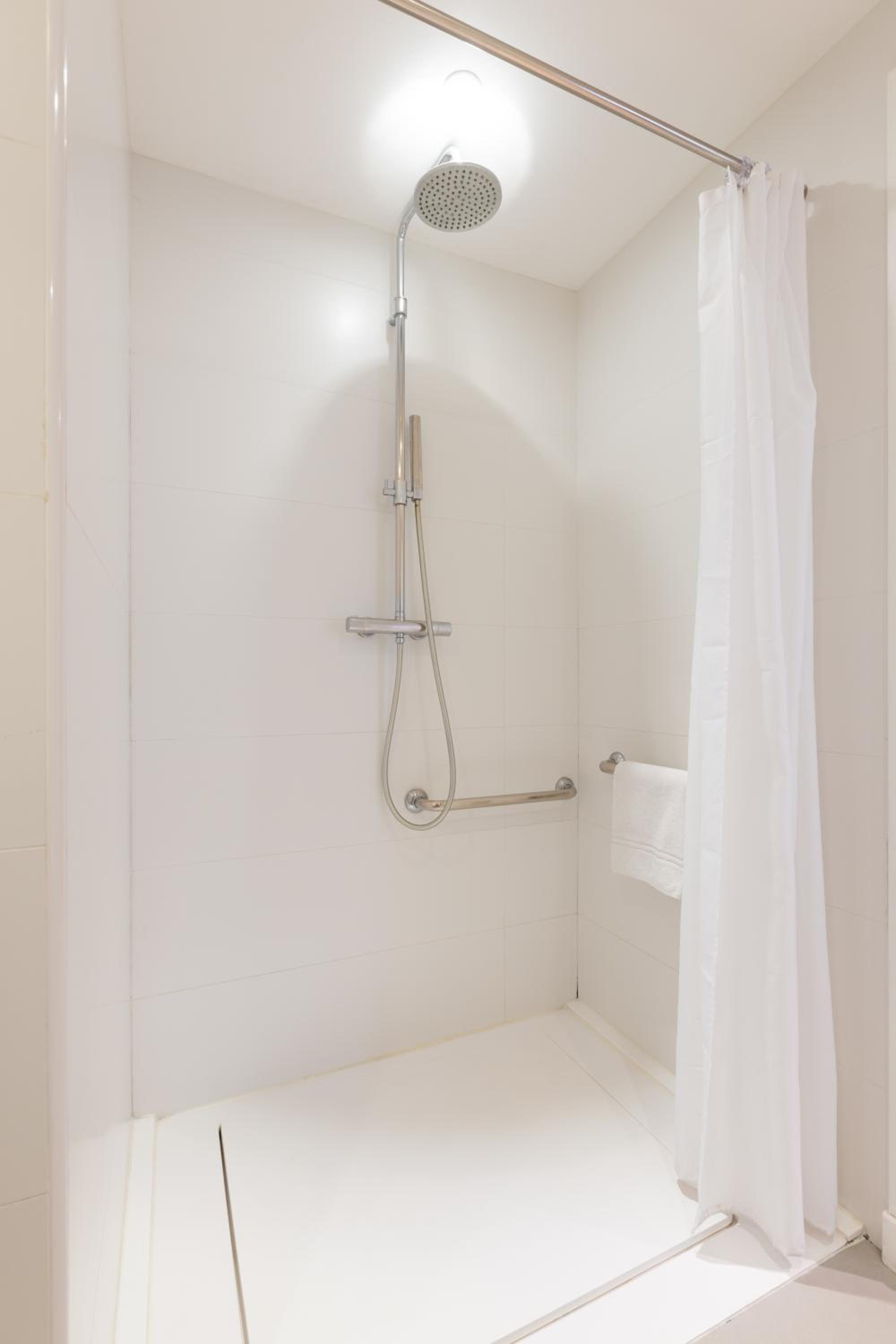 Double Room with Shower and Mountain View No Balcony photo 3