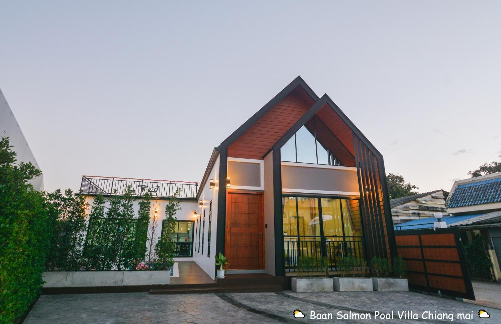 Three-Bedroom Villa - Photo 4
