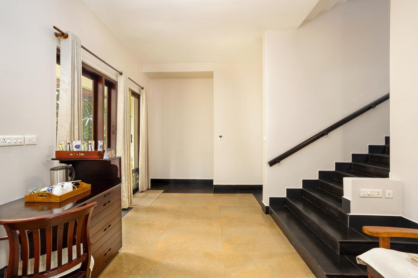 Premium Suite - Photo 8
