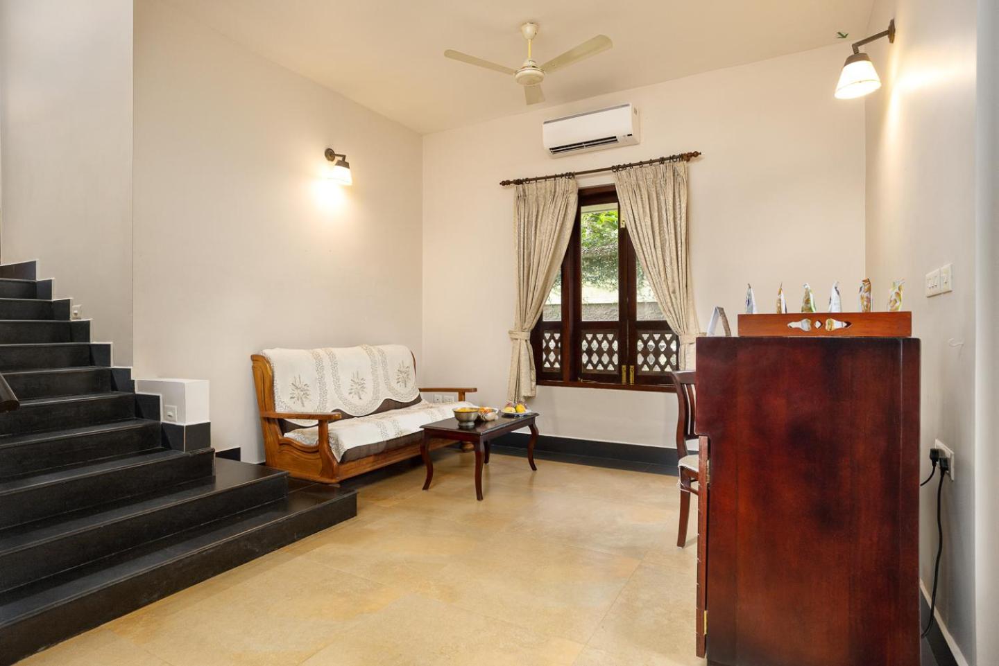 Premium Suite - Photo 9