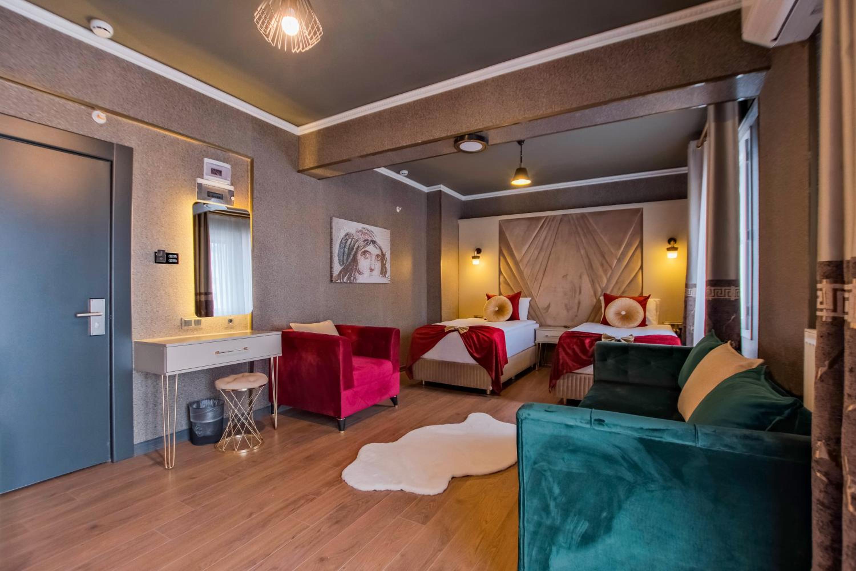 Single Room with Balcony photo 3